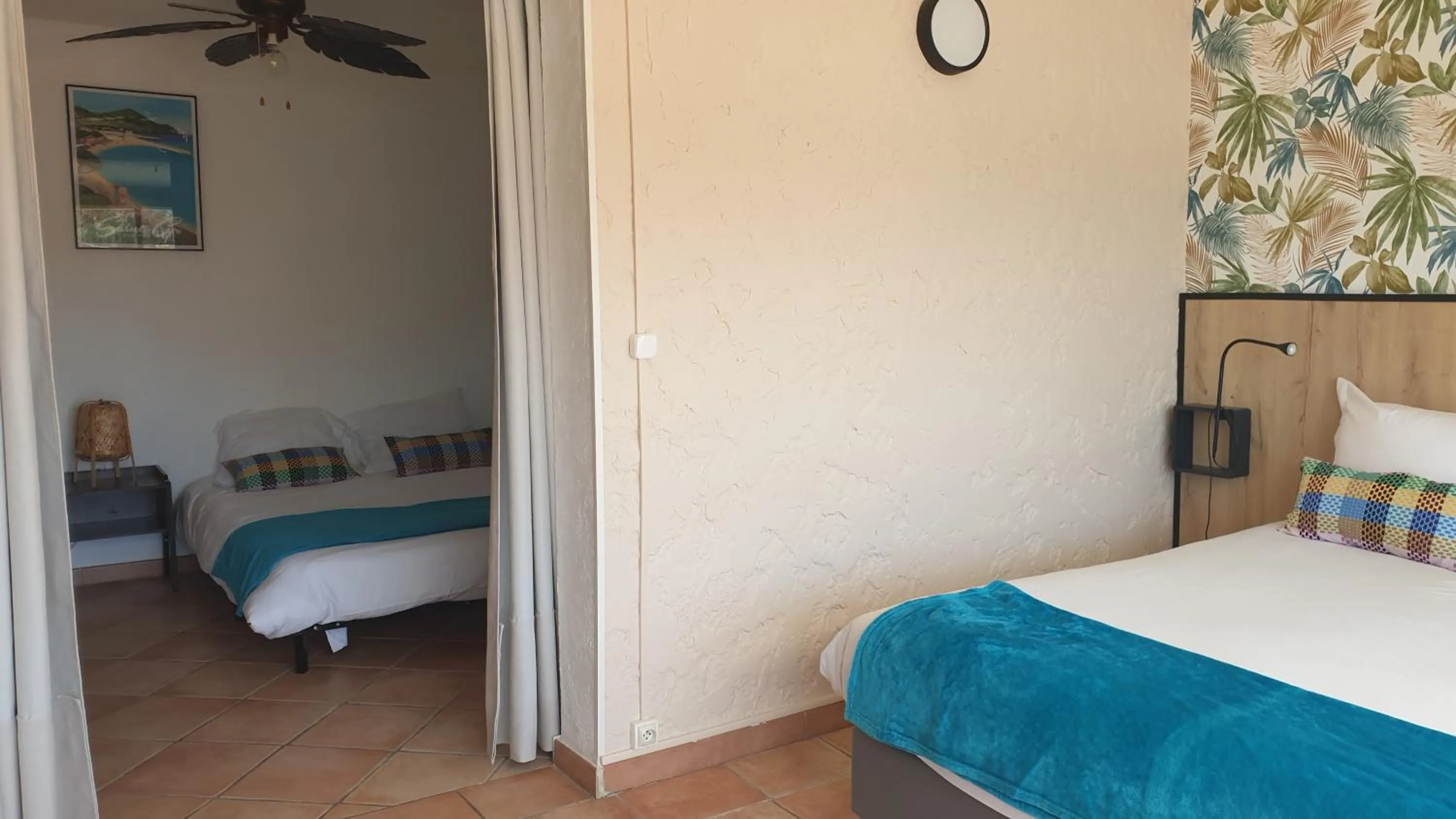 Photo of the whole room, Bed in Hotel Chanteplage