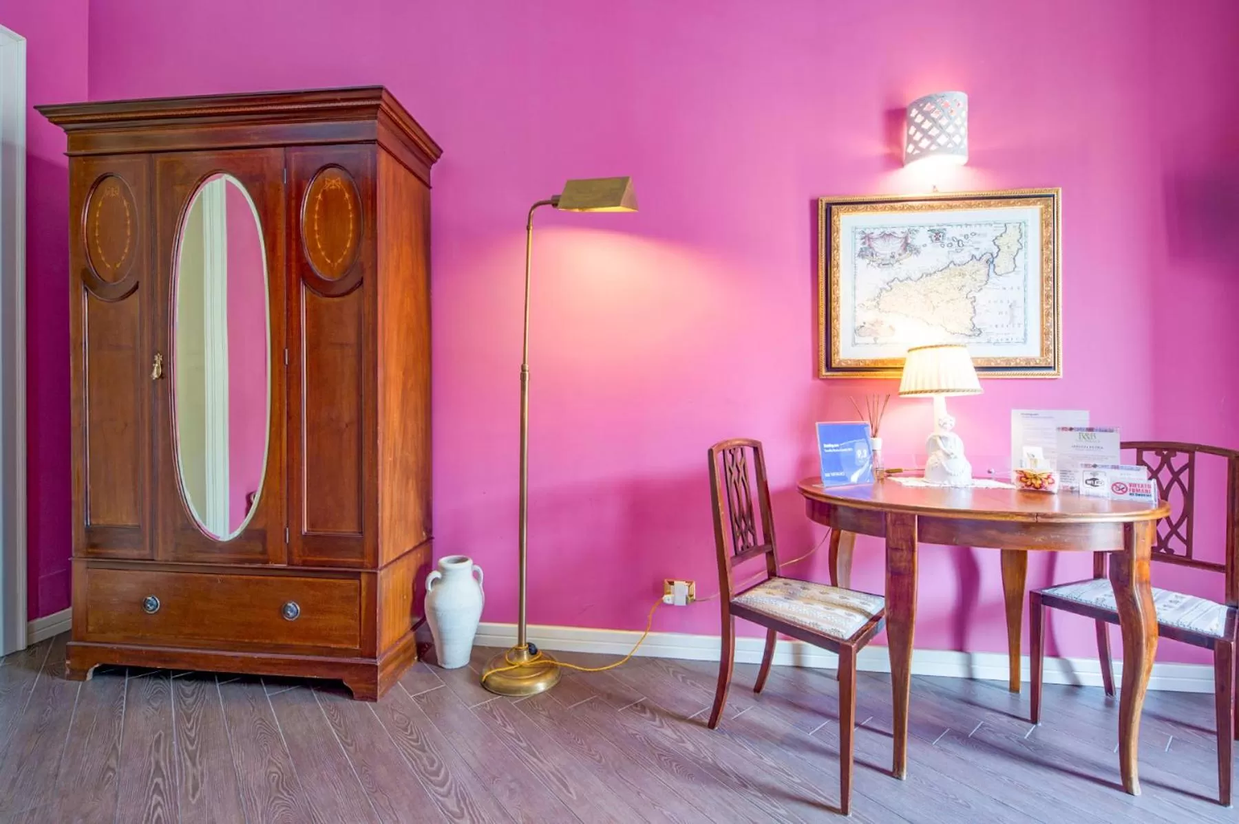 Bedroom in THE PALACE B&B and Apartments