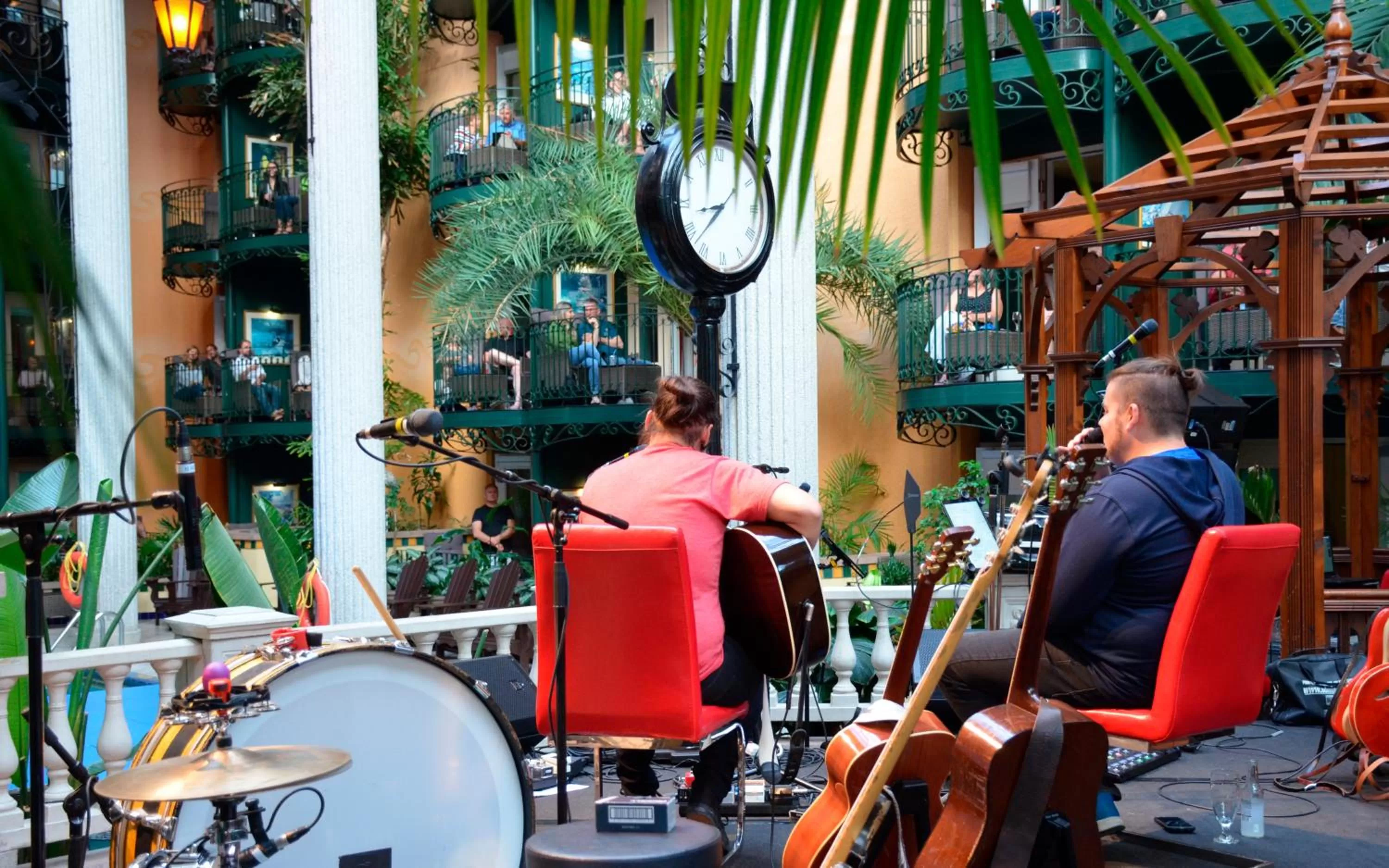 Balcony/Terrace in Hôtel Plaza Québec par JARO