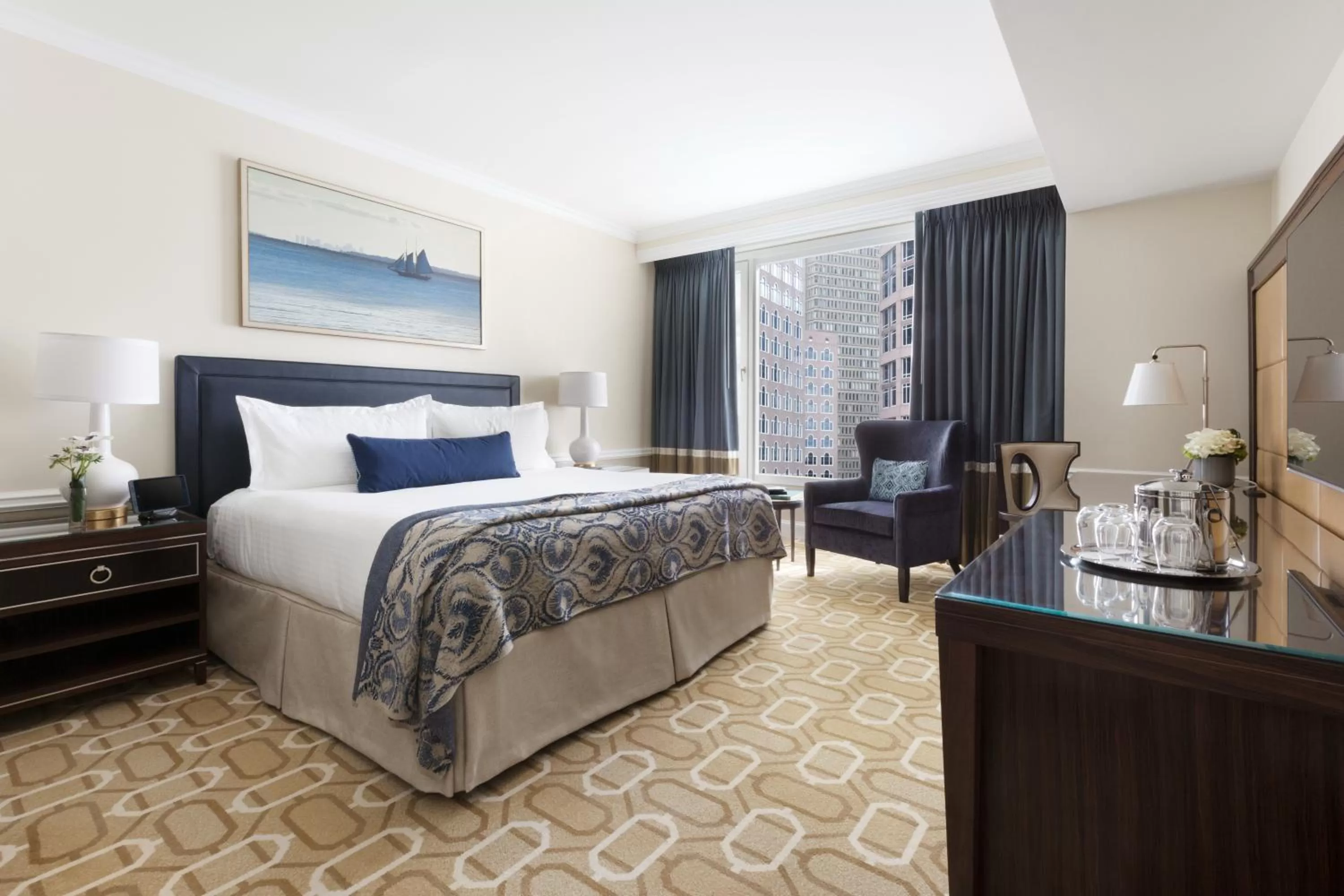 Superior King Room with City View in Boston Harbor Hotel