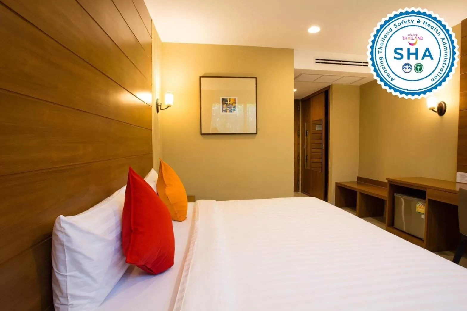 Bed in S Bangkok Hotel, Navamin