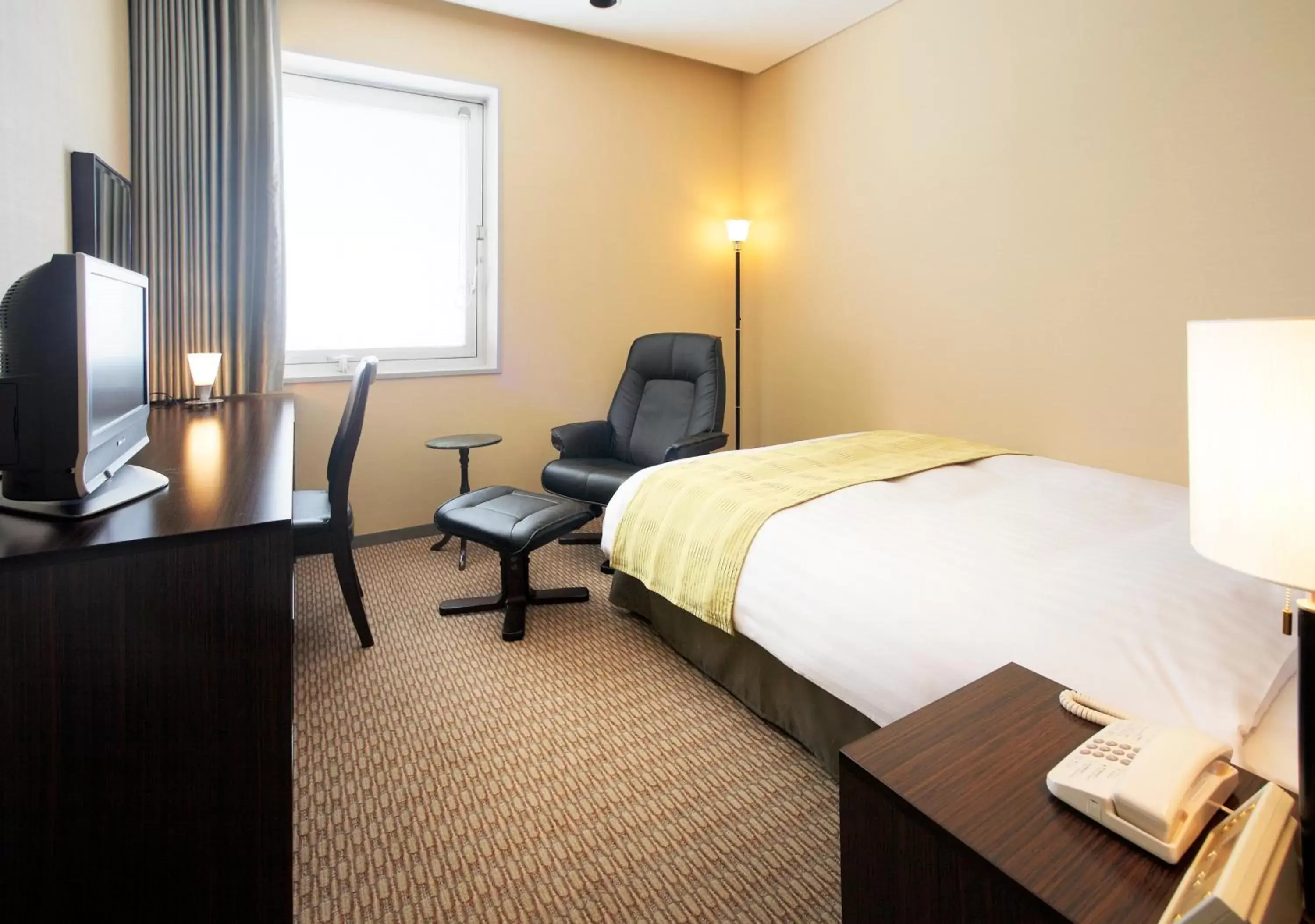 Double Room with Small Double Bed-Non-Smoking in Hotel Nikko Tsukuba Double Room with Small Double Bed-Non-Smoking in Hotel Nikko Tsukuba