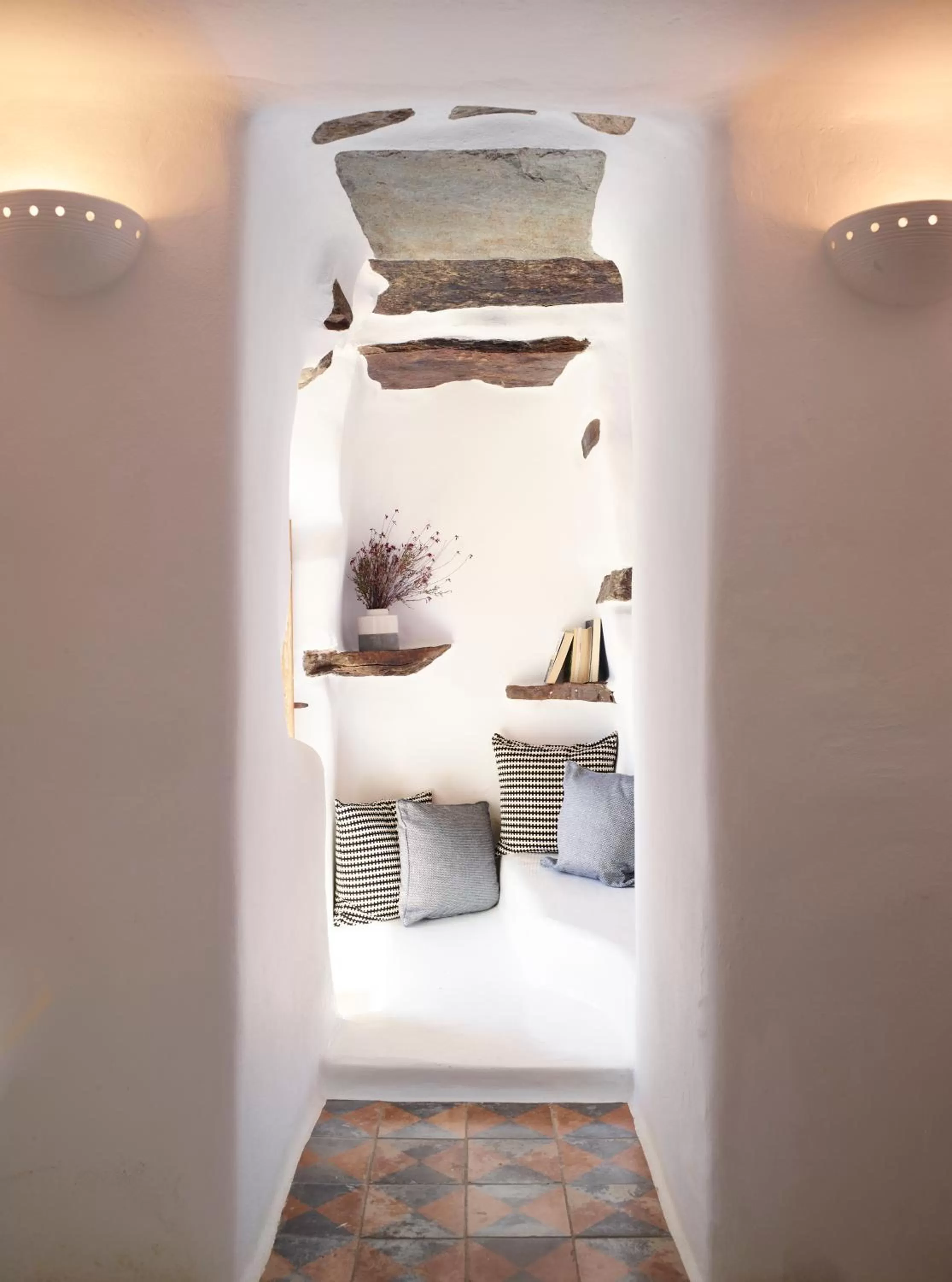 Decorative detail in Aeolis Tinos Suites