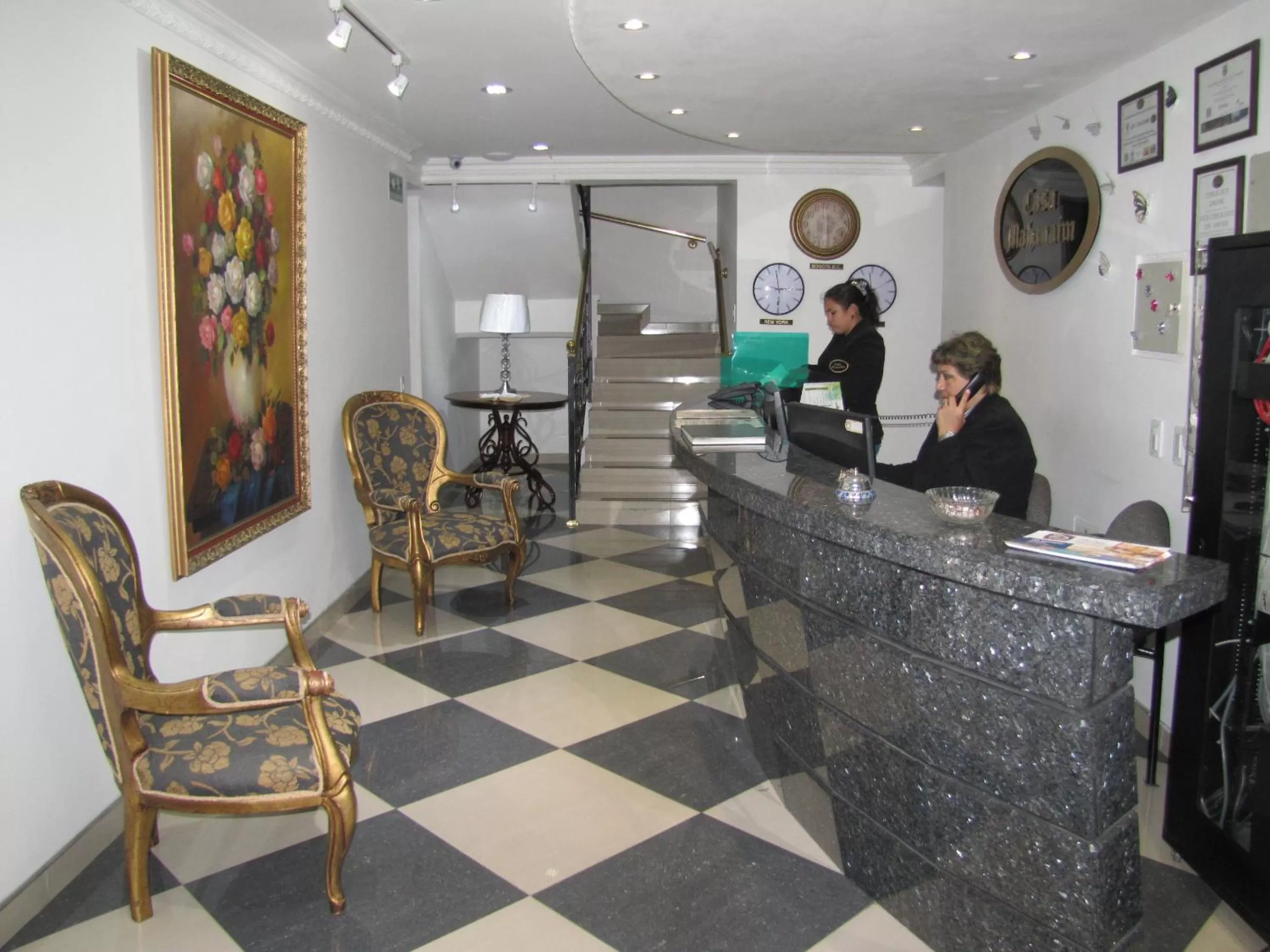Lobby/Reception in Hotel Casa Mahanaim Colferias, Bogotá