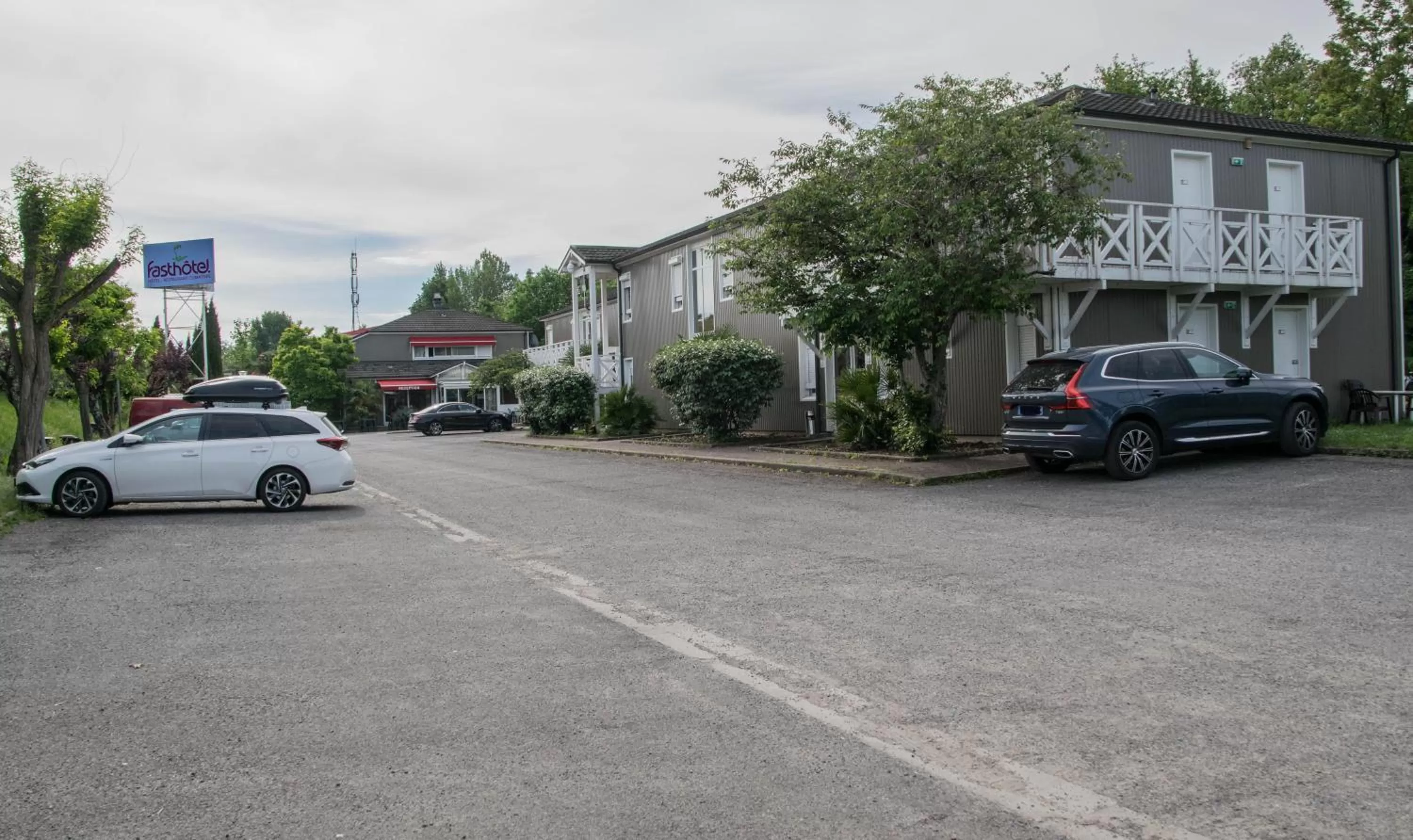 Property building in Fasthotel Artigues