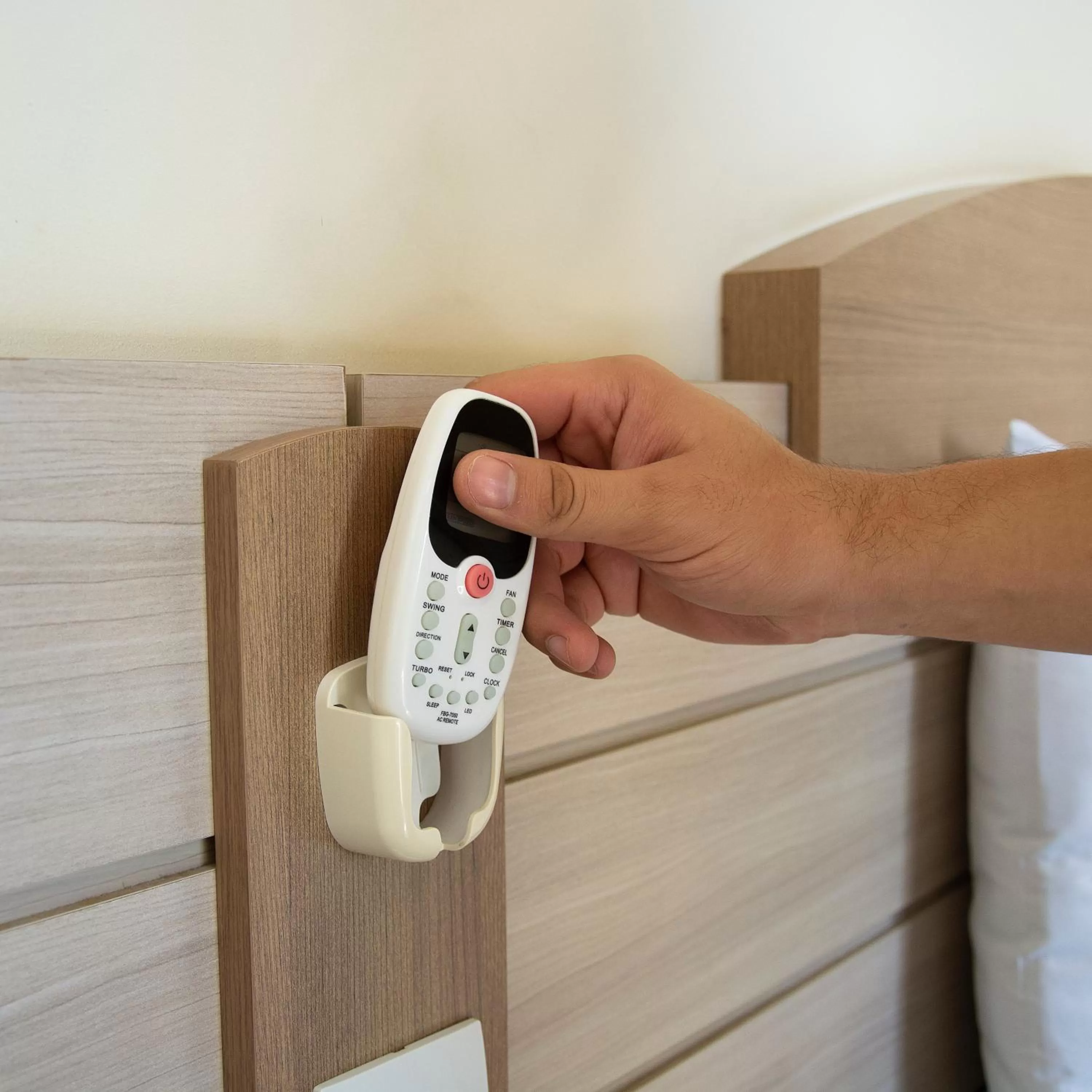 Bedroom in Larison Executive - by Easy Hotéis