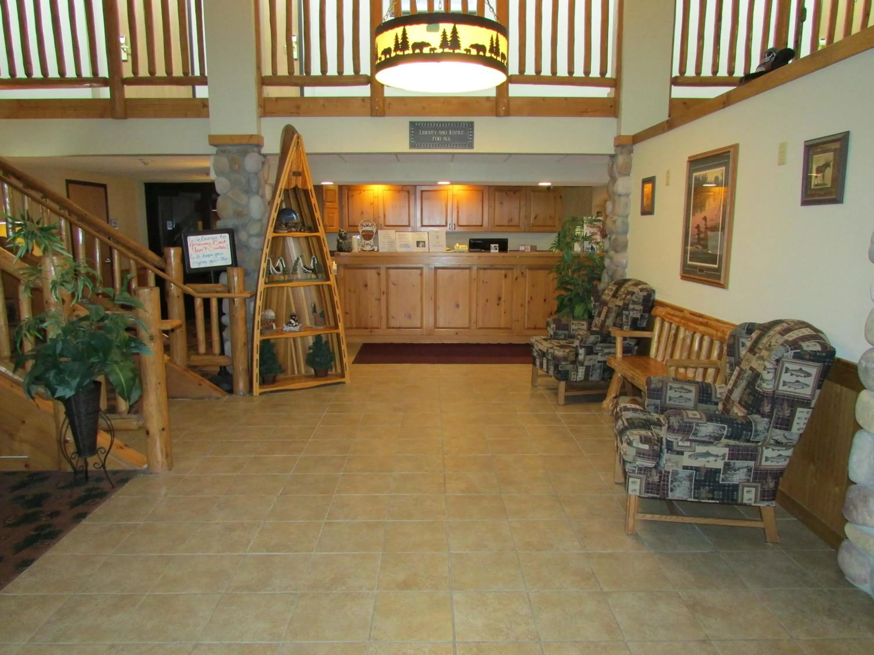 Lobby or reception in Shell Lake Lodge, a Travelodge by Wyndham