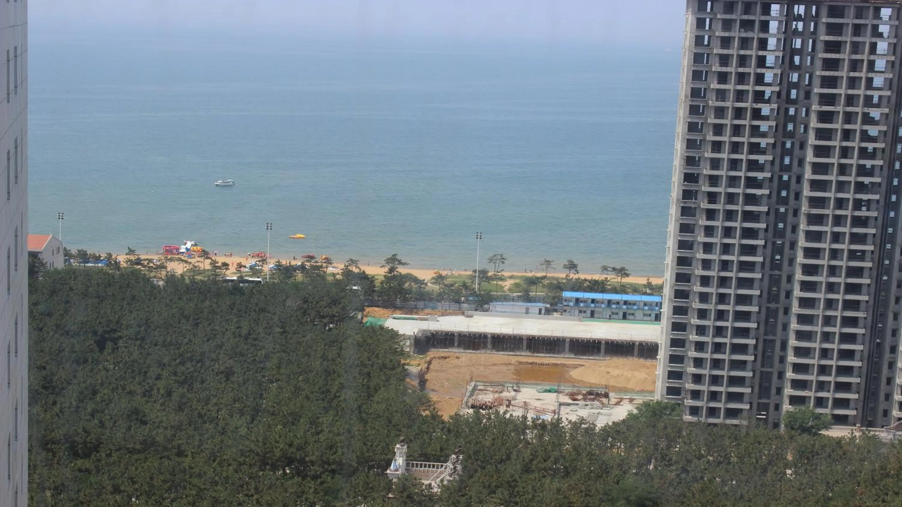 Beach in Holiday Inn Express Weihai Hi-Tech Zone by IHG