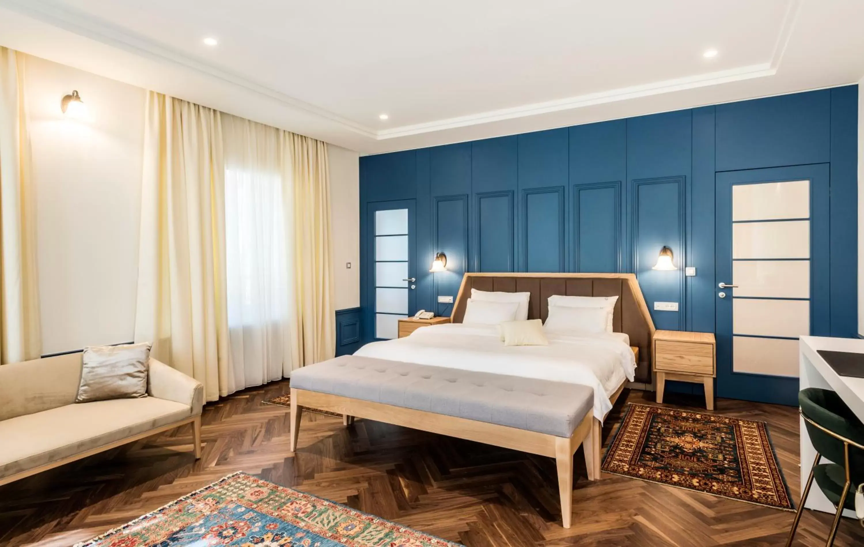 Superior Queen Room in Hotel Gradska Cetinje Superior Queen Room in Hotel Gradska Cetinje