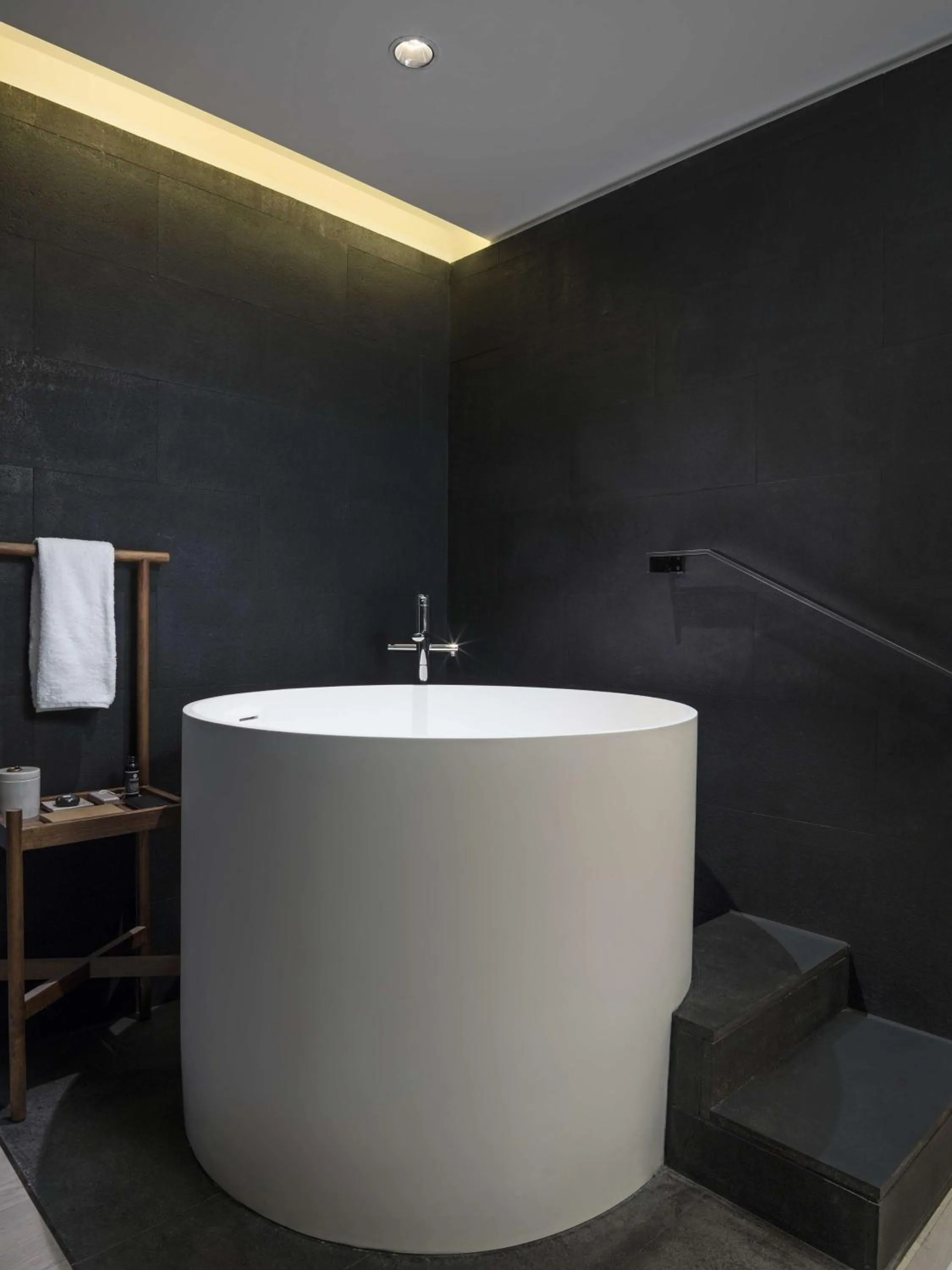 Bathroom in Upper House Chengdu