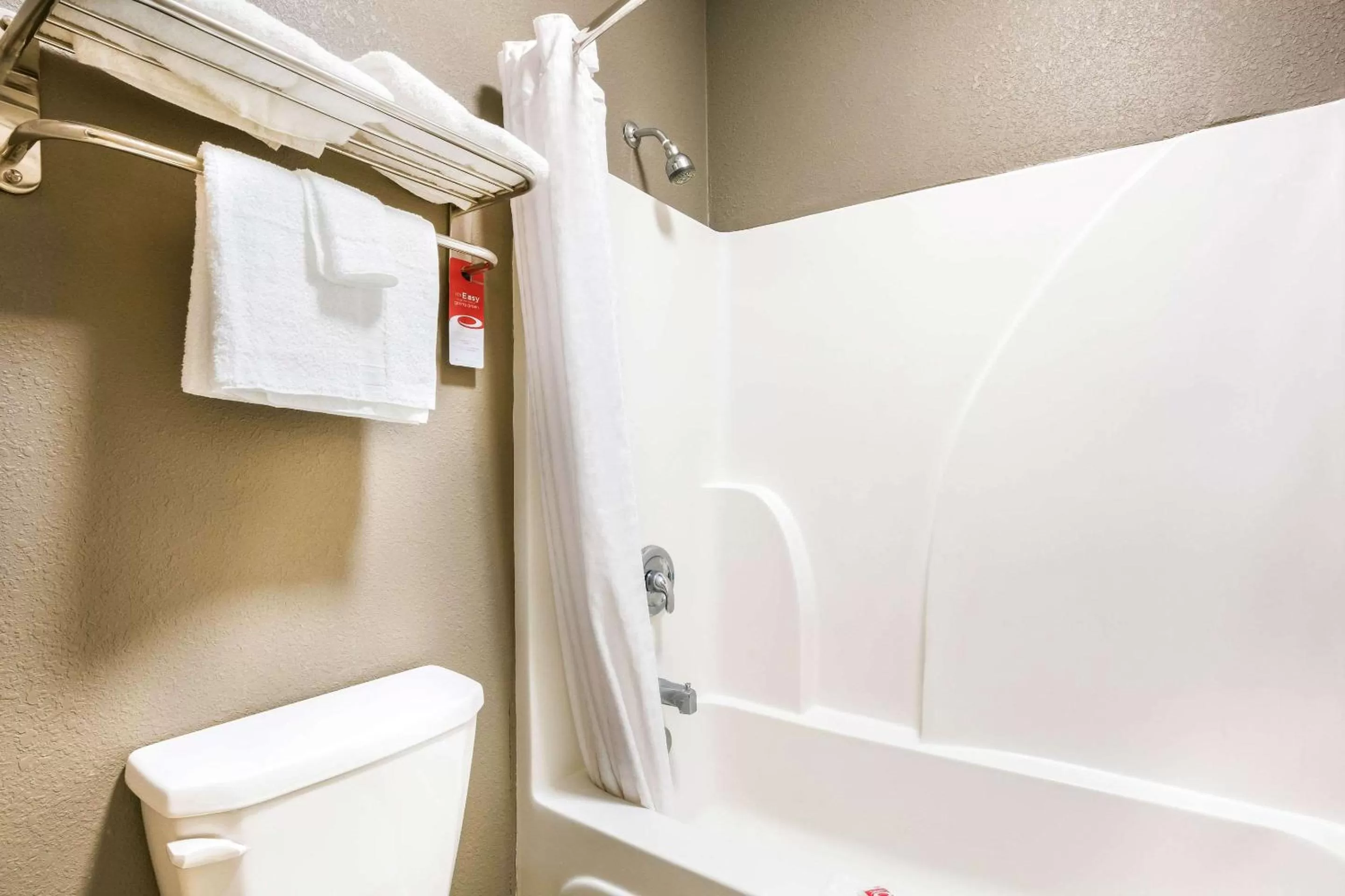 Bedroom in Econo Lodge Forrest City I-40