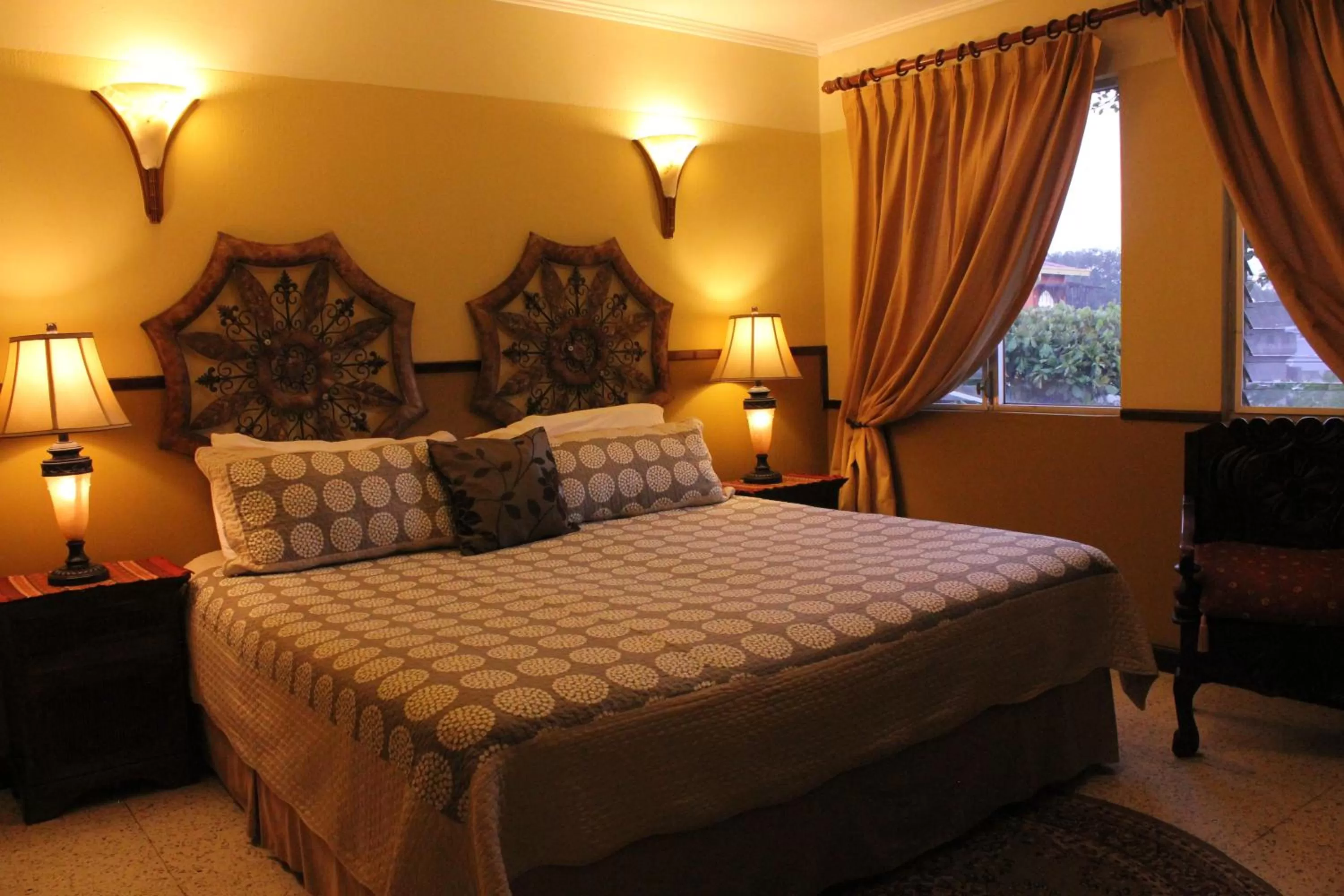 Day, Bed in Hostal Villa Toscana