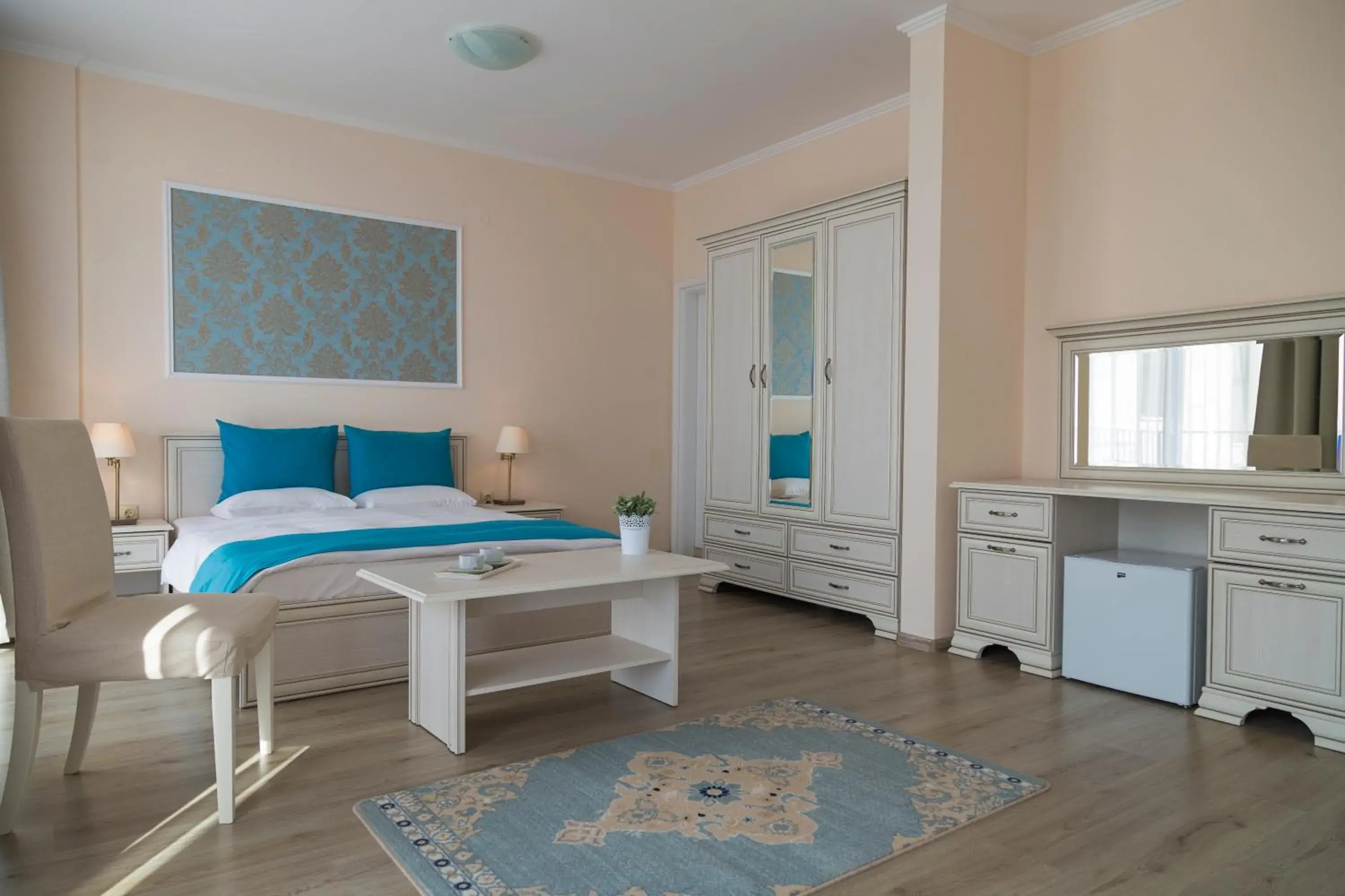 Junior Suite with Sea View in White Rock Castle Suite Hotel & SPA Junior Suite with Sea View in White Rock Castle Suite Hotel & SPA