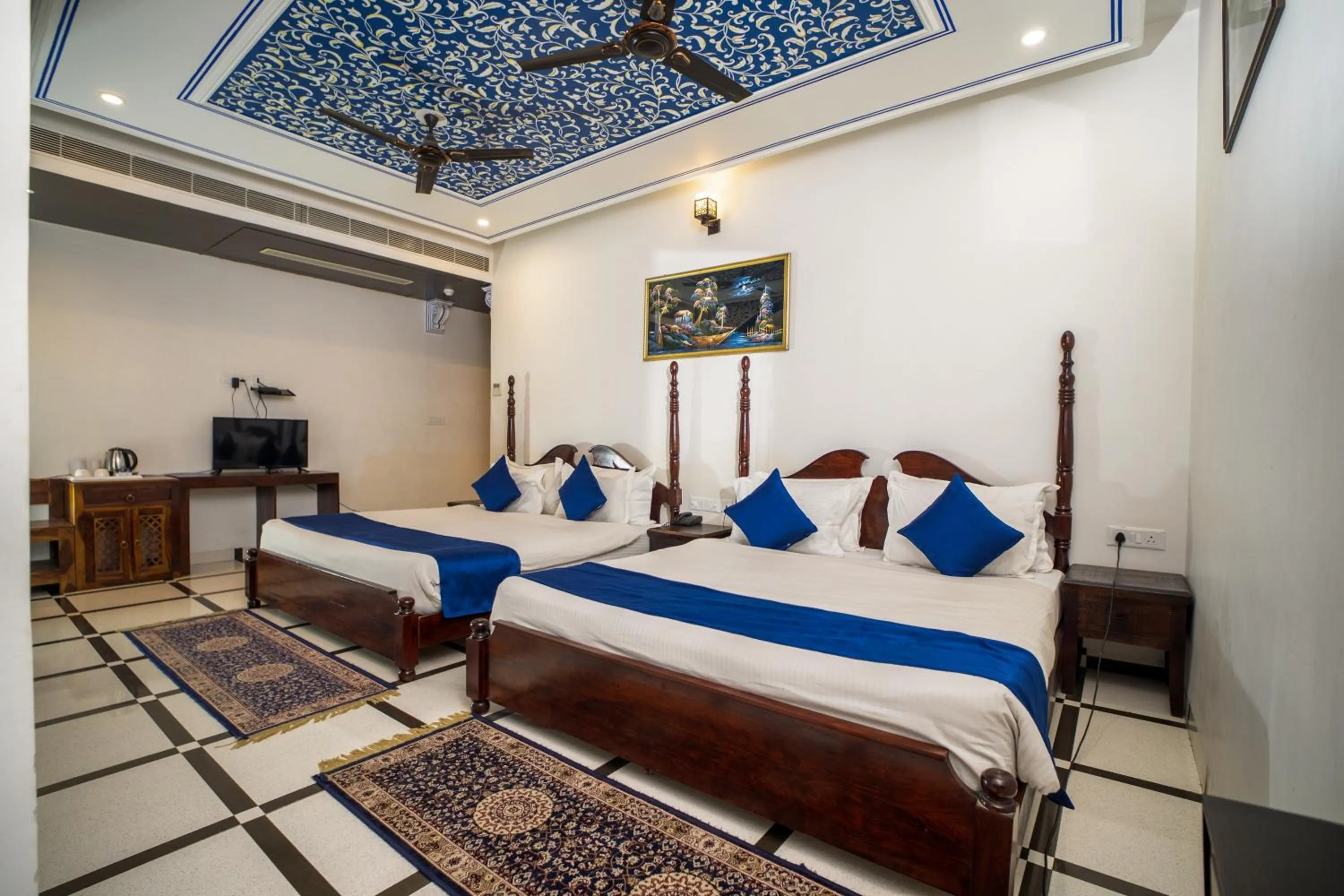 Photo of the whole room, Bed in Hotel Laxmi Niwas - A Heritage Retreat