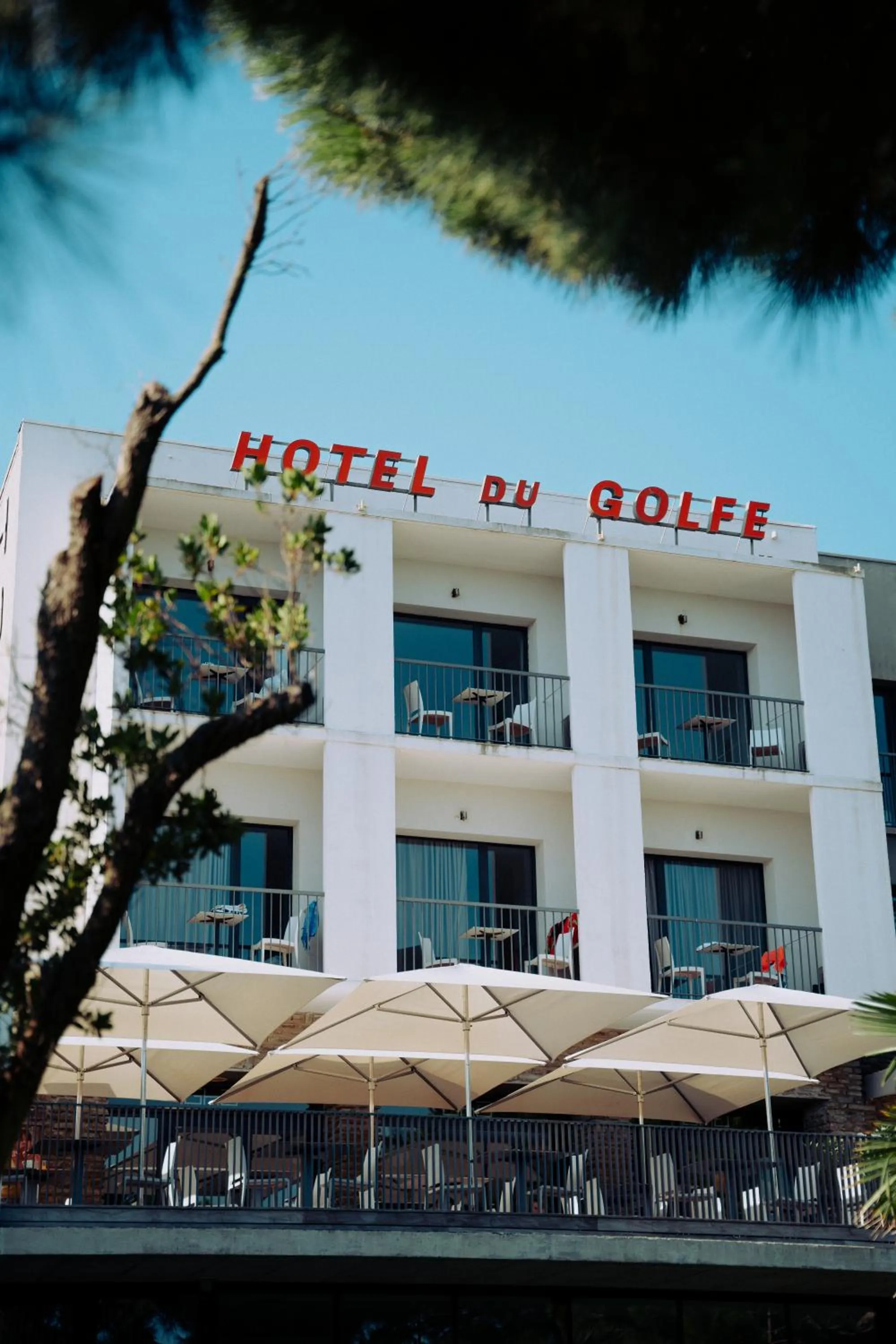 Property building in Grand Hotel Du Golfe - Spa & Restaurant