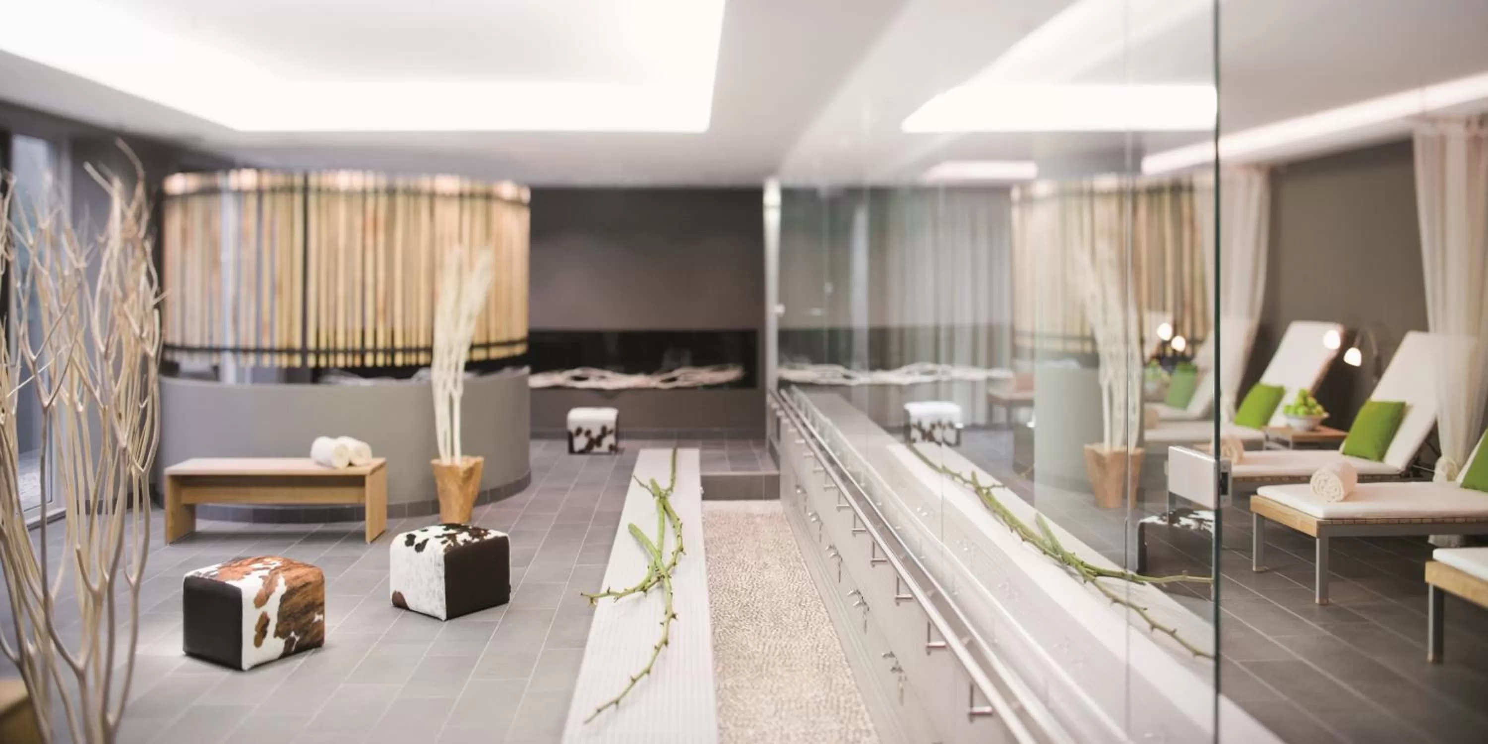 Spa and wellness centre/facilities in Mövenpick Hotel Stuttgart Airport