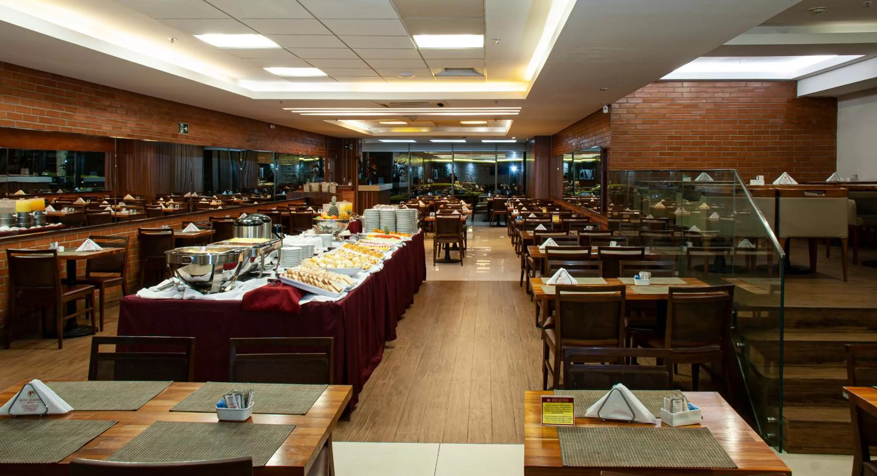 Restaurant/places to eat in Hotel Atlântico Rio