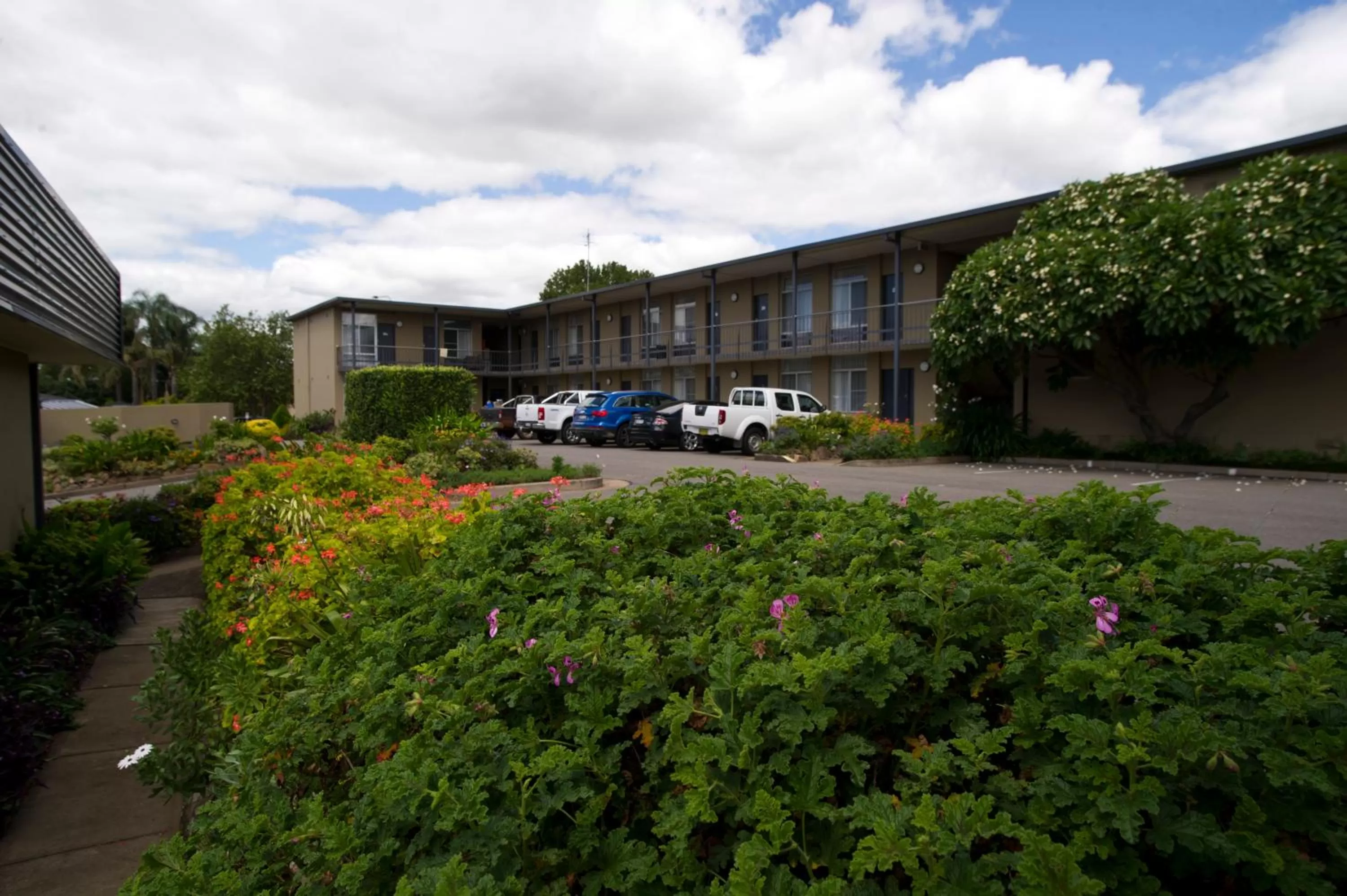 Facade/entrance in Mid City Motor Inn Singleton