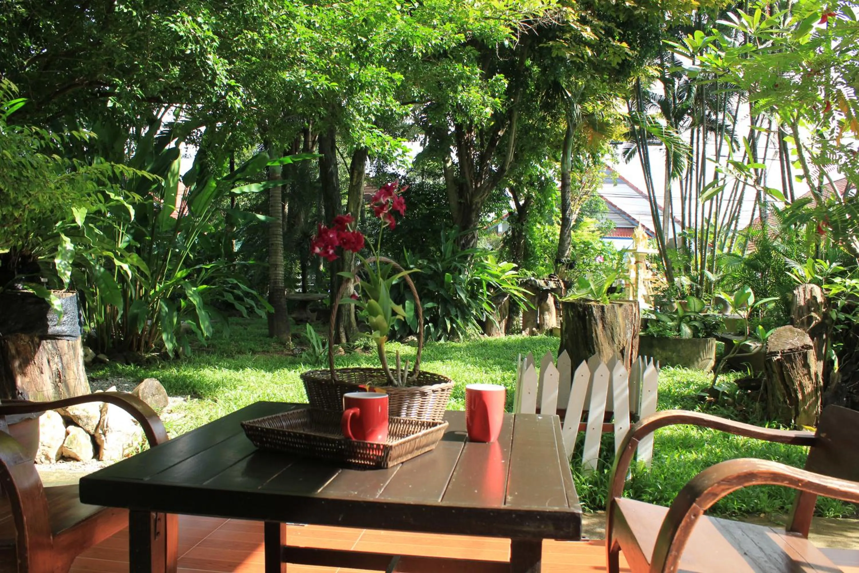 Property building in Eat n Sleep