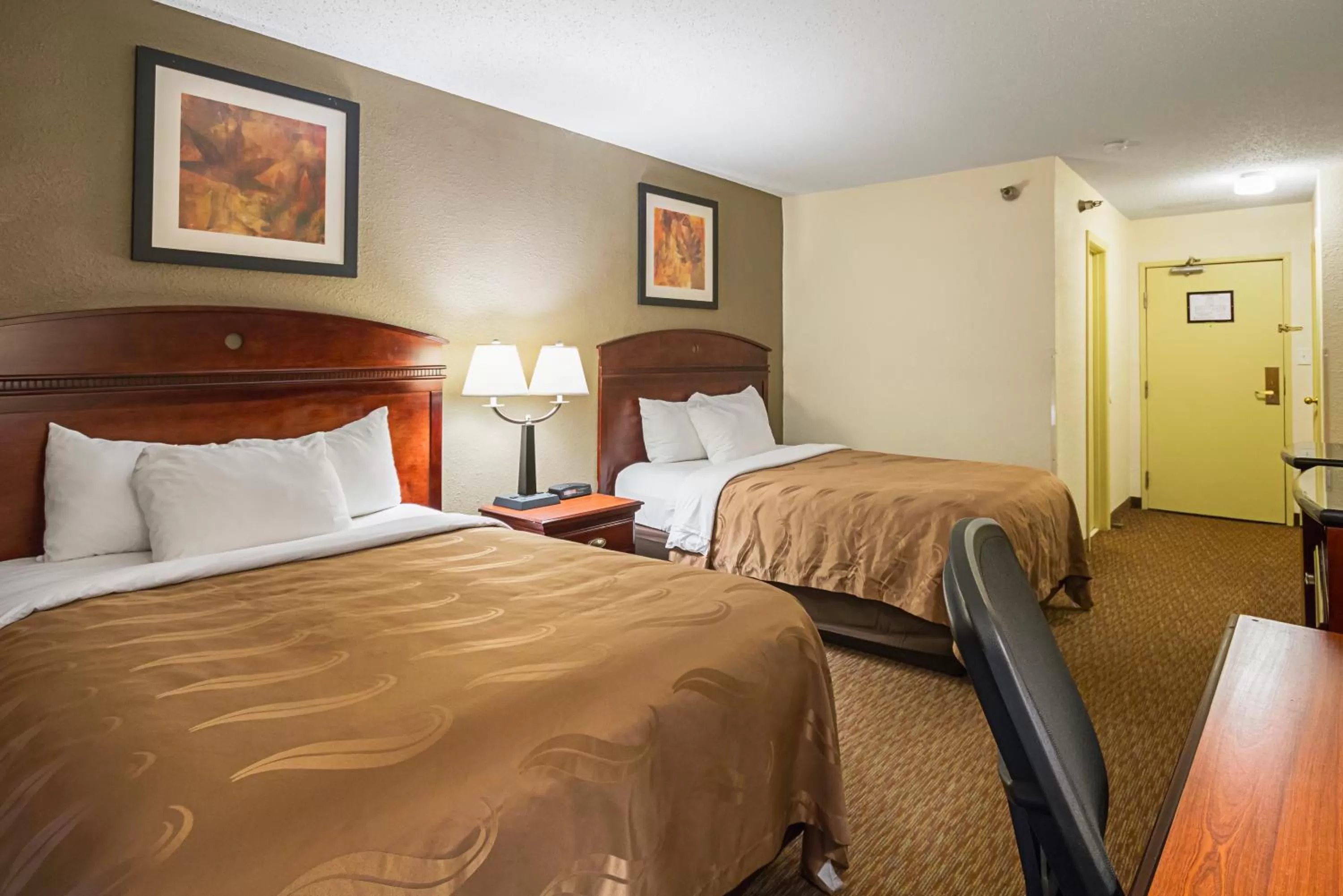 Standard 2 Doubles Non Smoking  in Quality Inn Fairmont