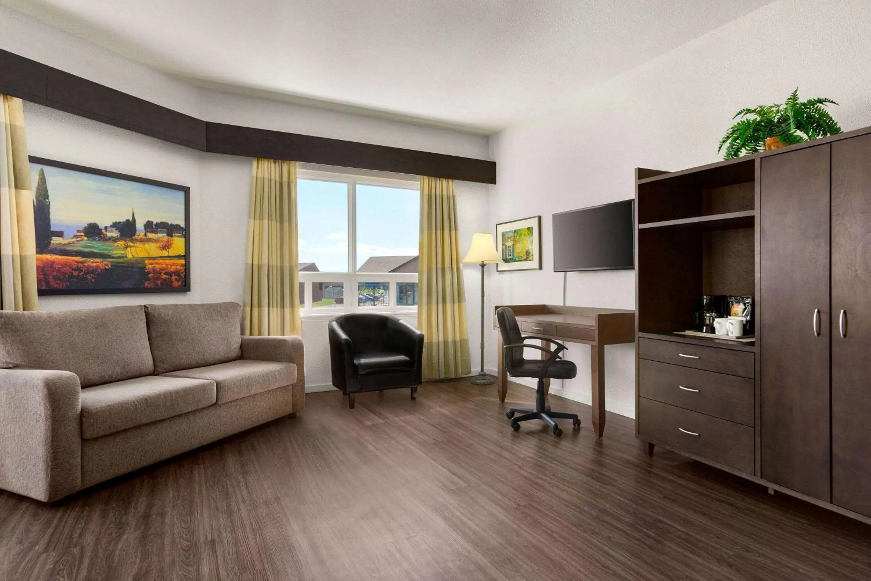 Photo of the whole room in Days Inn by Wyndham Montmagny