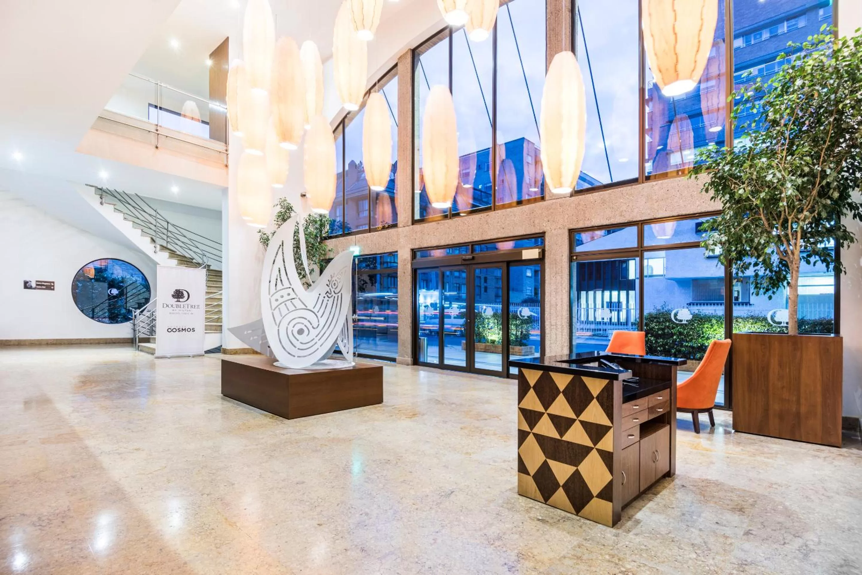 Lobby or reception, Lobby/Reception in Cosmos 100 Executive