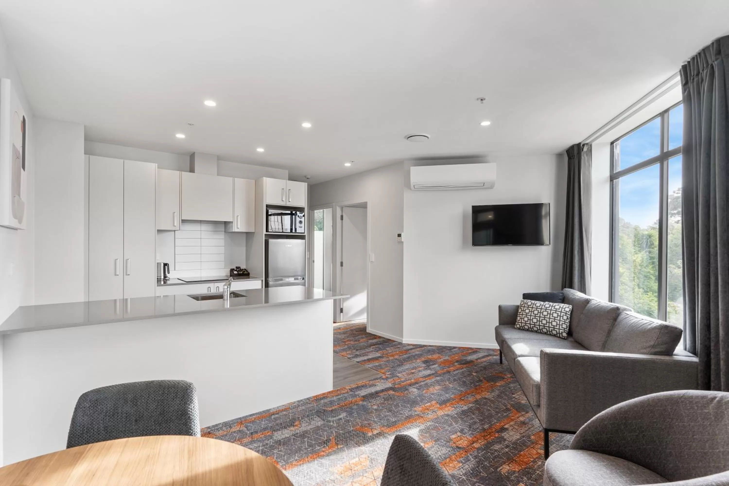 Kitchen or kitchenette in Ramada by Wyndham Newmarket Auckland