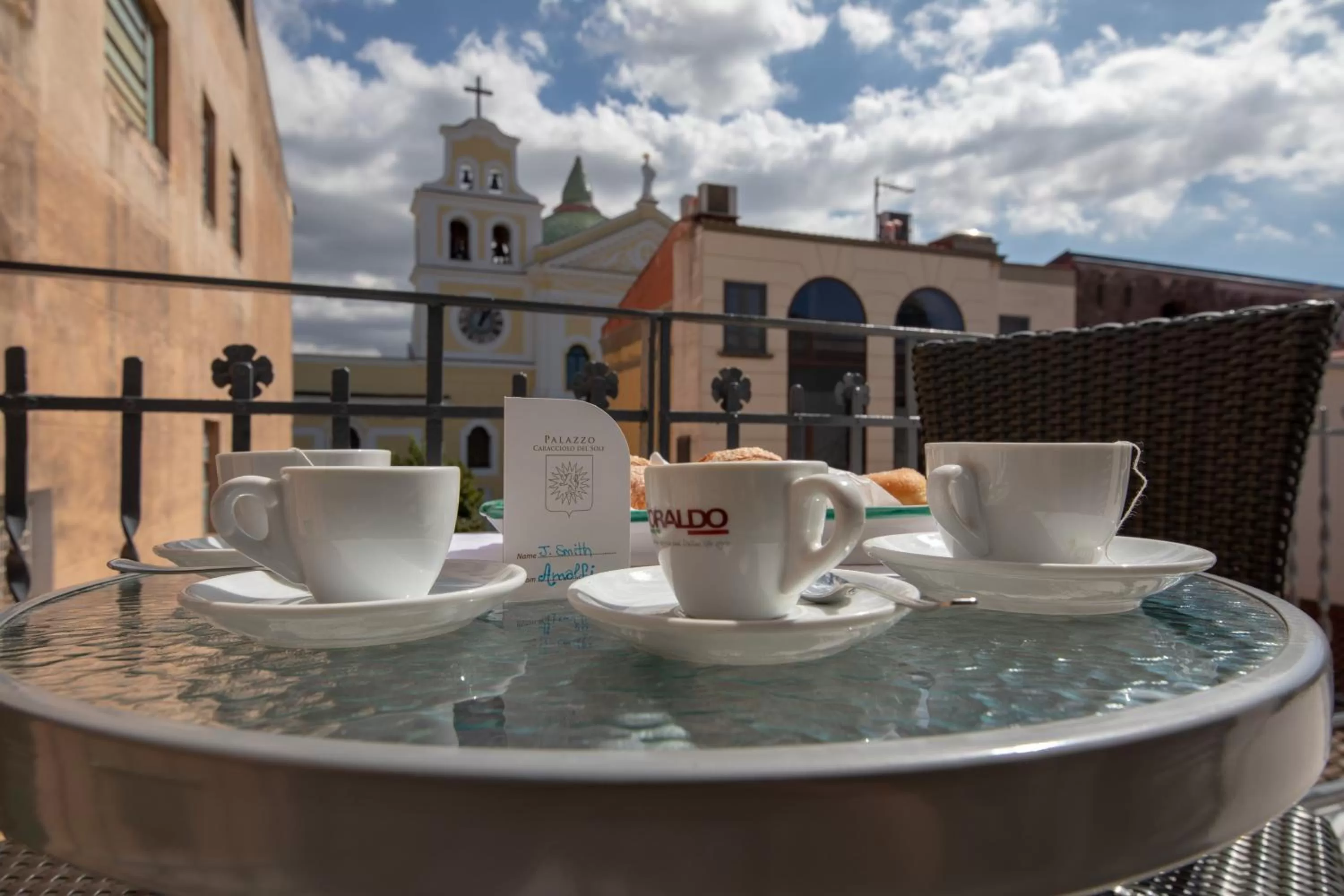 Photo of the whole room in Palazzo Caracciolo del Sole