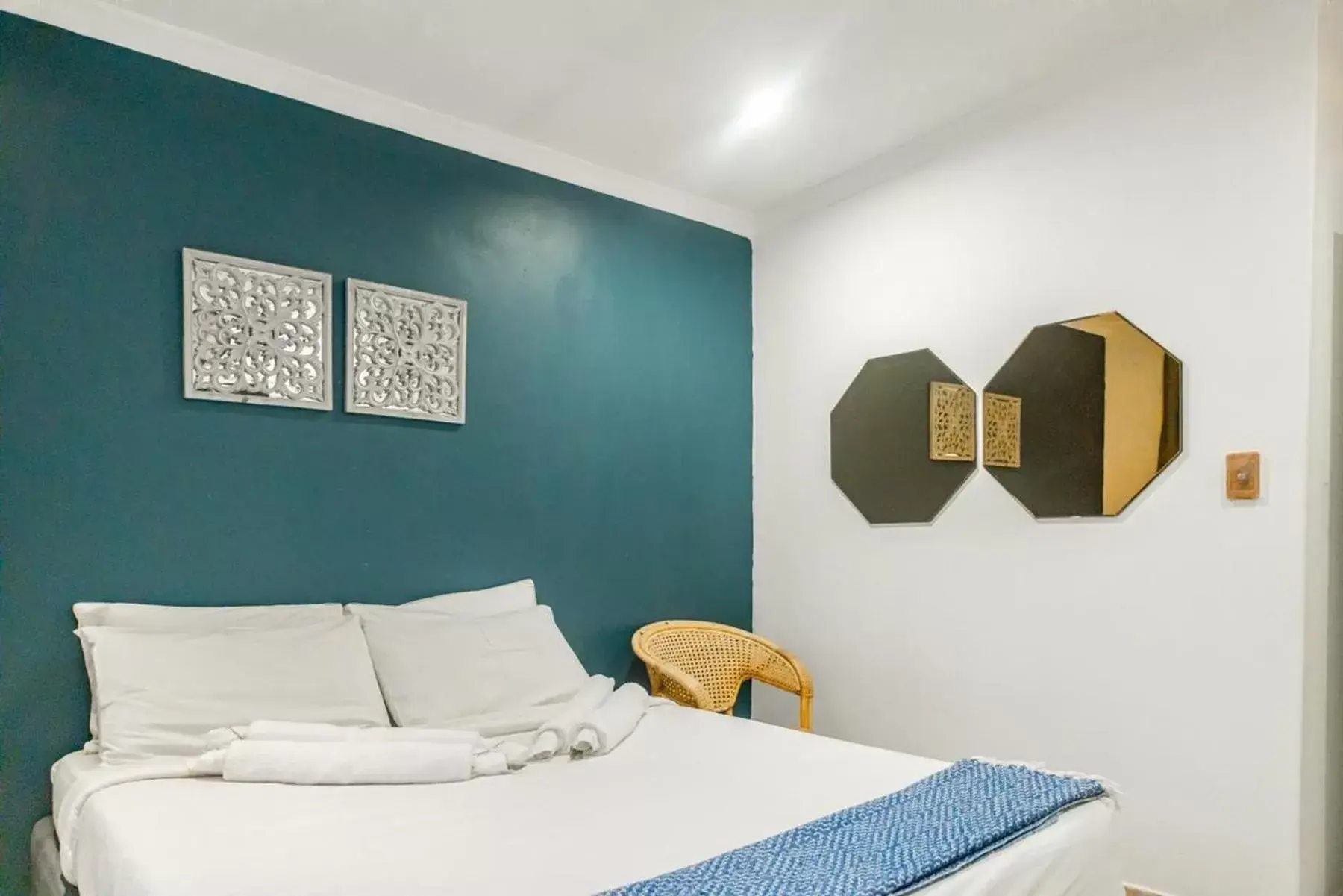 Deluxe Double Room with Shower in 54 Brecher Deluxe Double Room with Shower in 54 Brecher