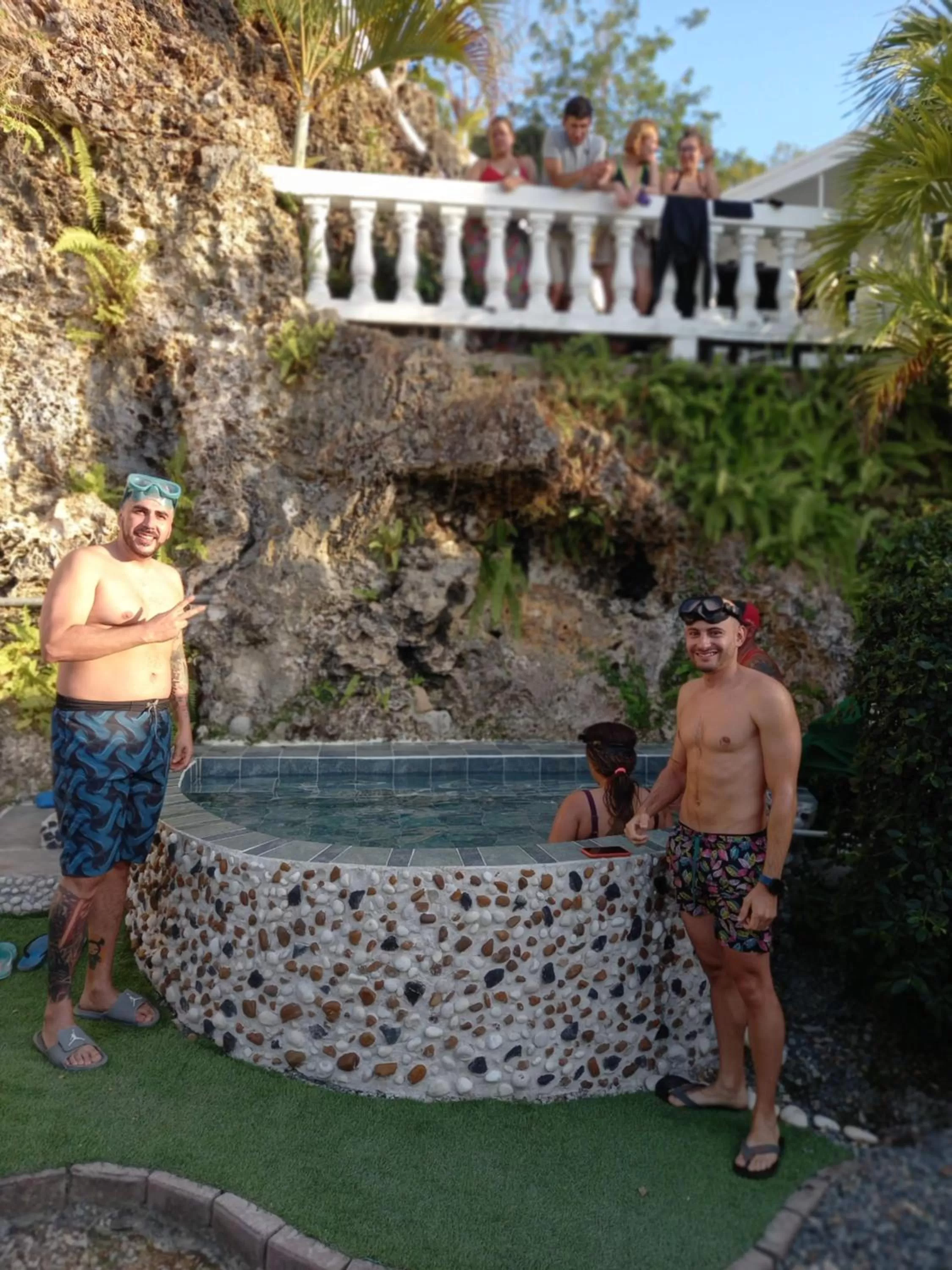 Day in The Rock House Eco