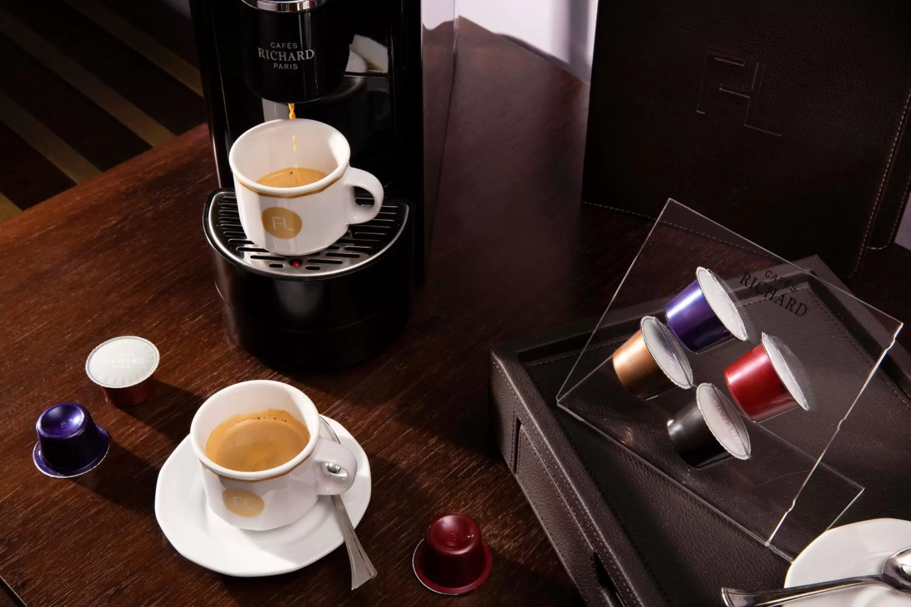 Double or Twin Junior Suite in Hotel Maison FL Double or Twin Junior Suite in Hotel Maison FL