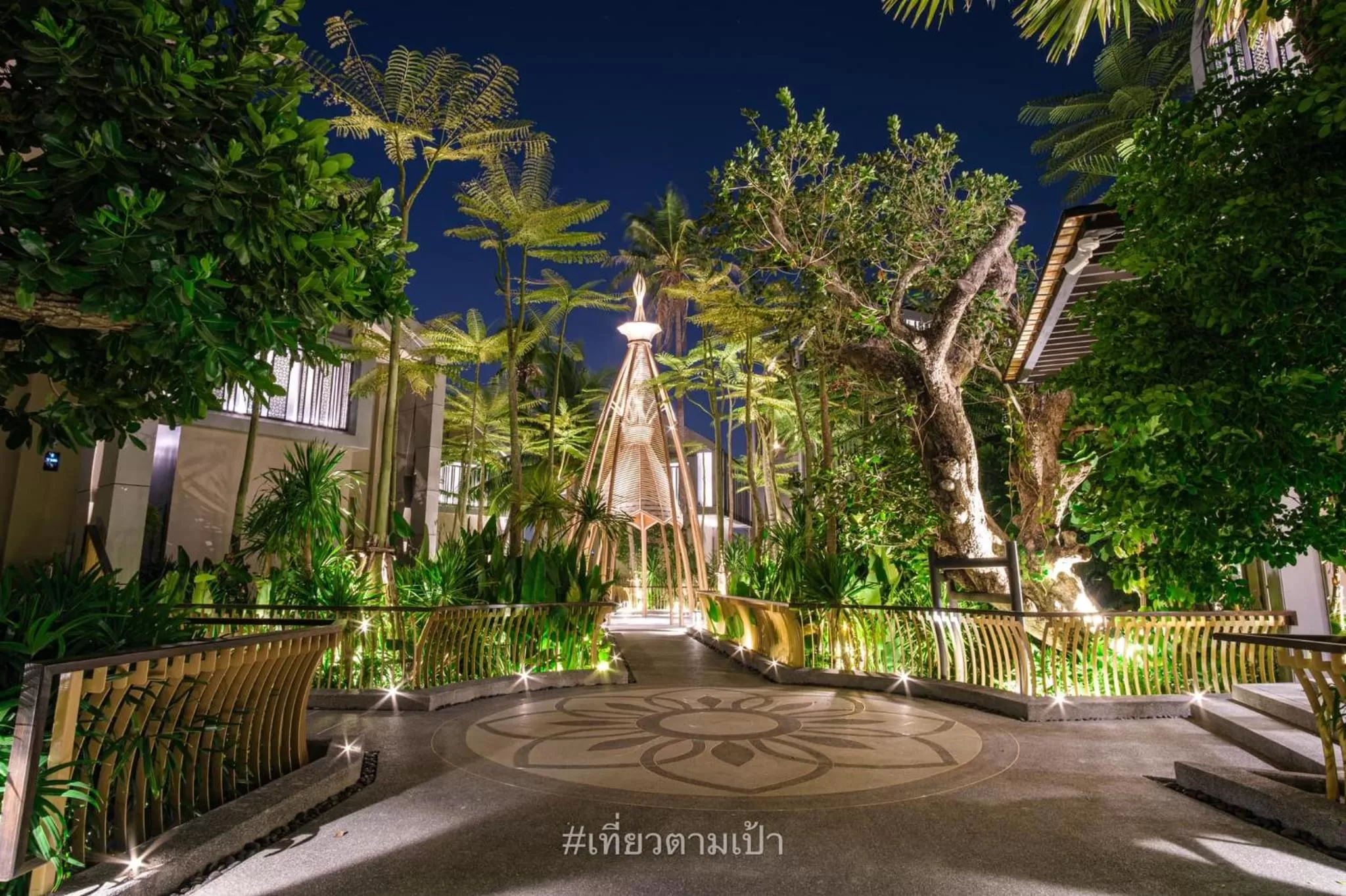 Garden in W1Bangkoknoi Hotel