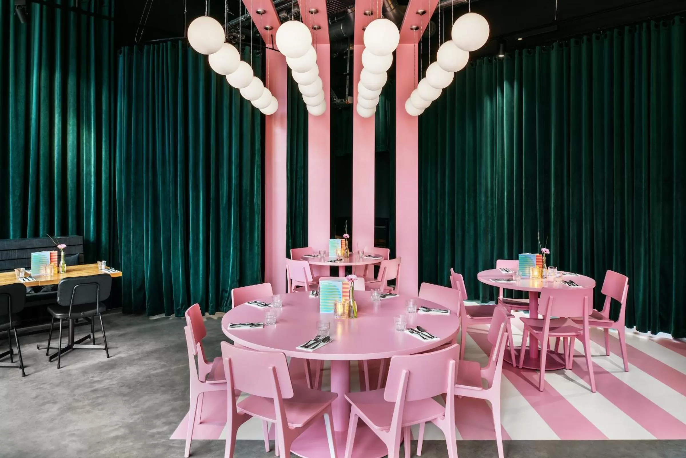 Restaurant/places to eat in The Social Hub Groningen