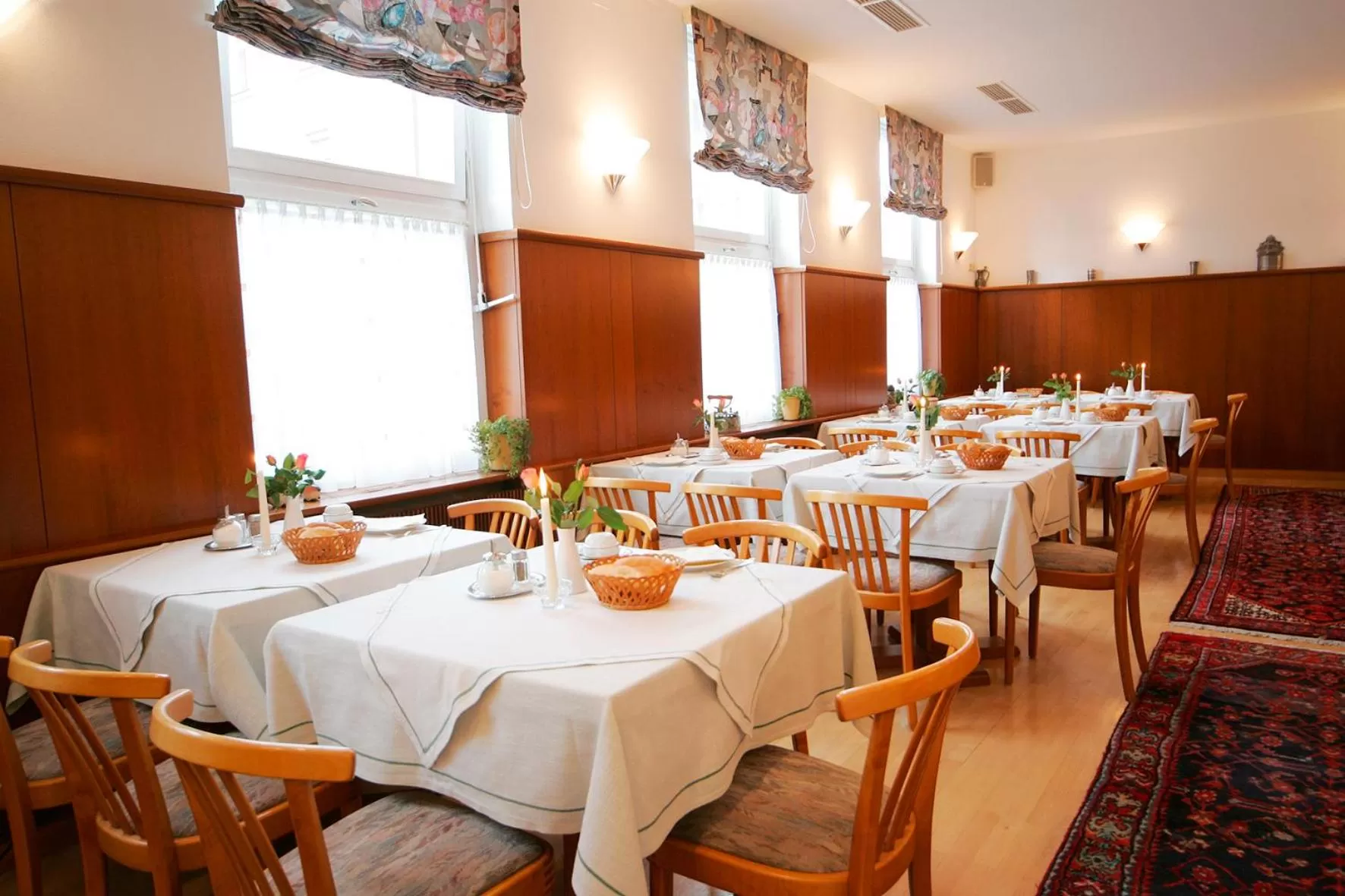 Restaurant/places to eat in Hotel Hirschen