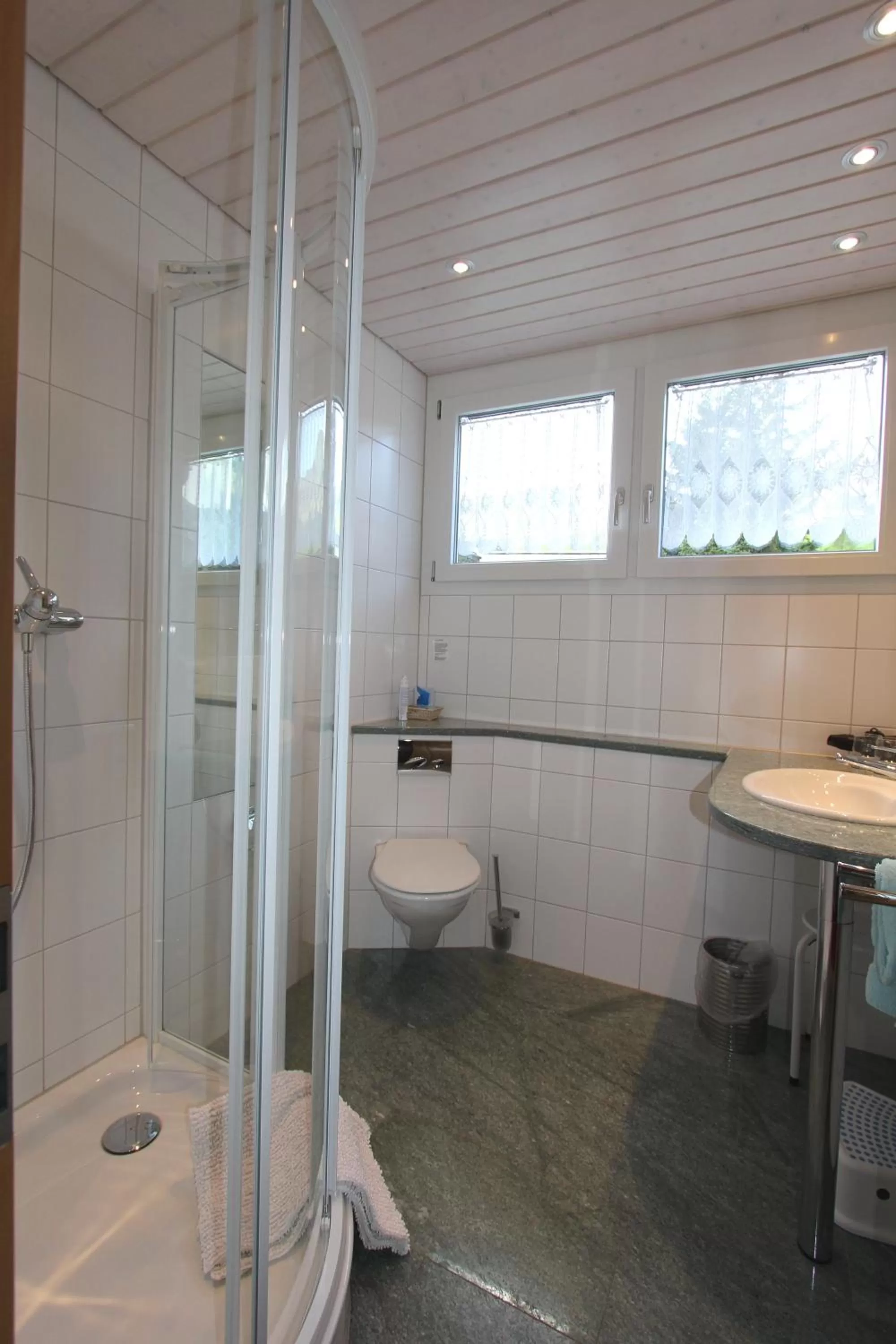 Bathroom in Pension Mezzaprada