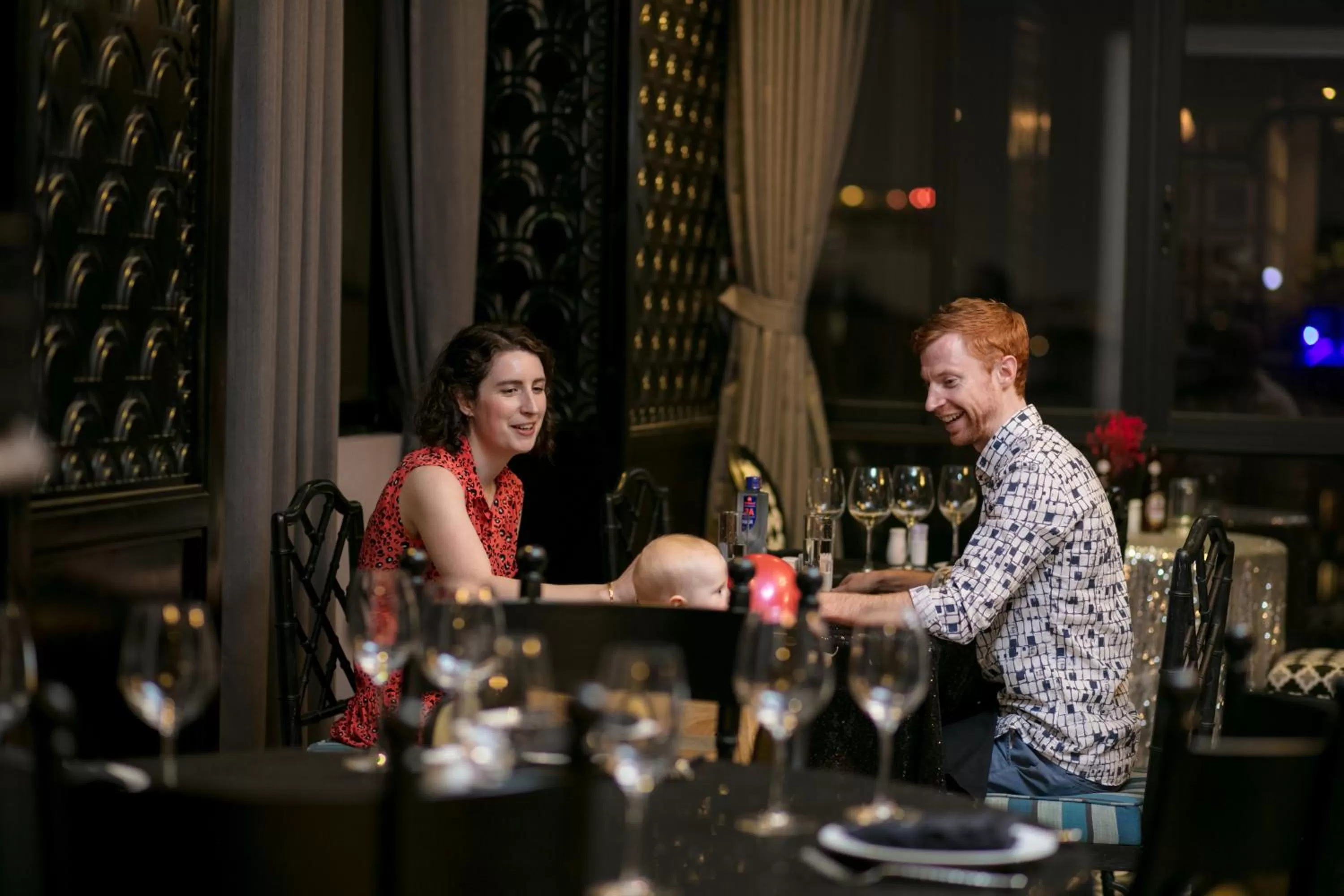 Restaurant/places to eat in JM Marvel Hotel & Spa