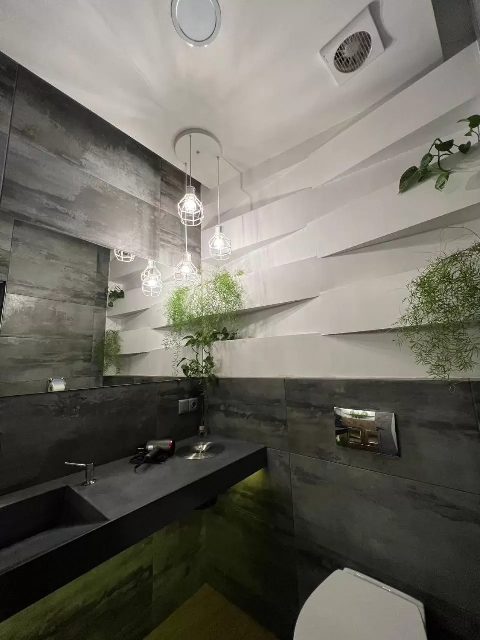 Kitchen/Kitchenette in Blum Hotel