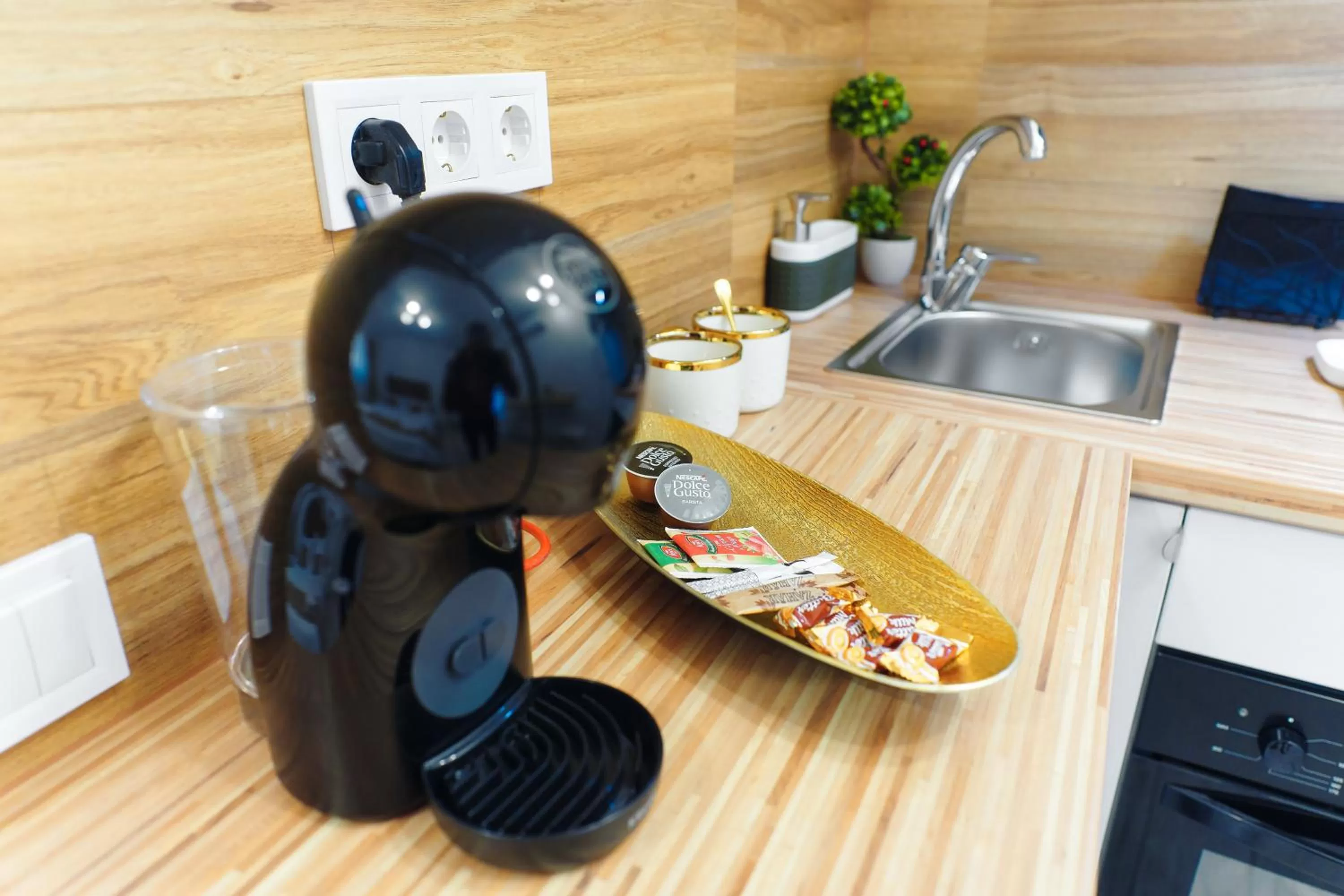 Kitchen/Kitchenette in Bella House