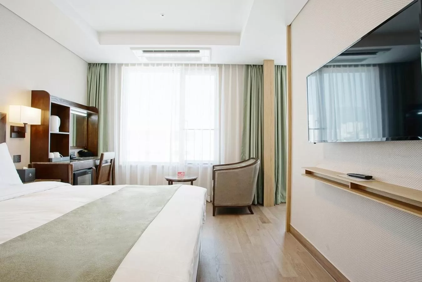 Bed in Stanford Hotel Busan