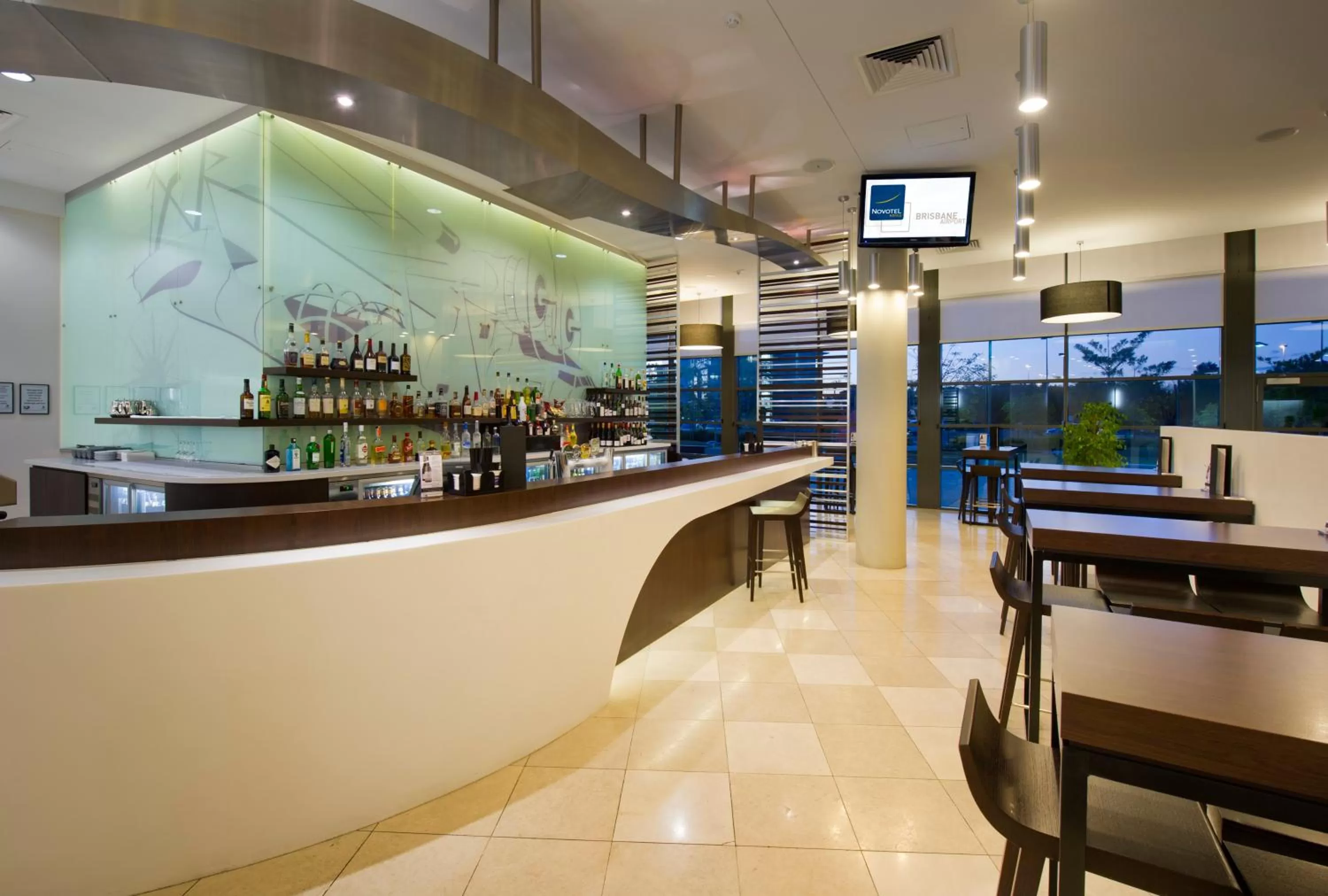 Lounge or bar in Novotel Brisbane Airport