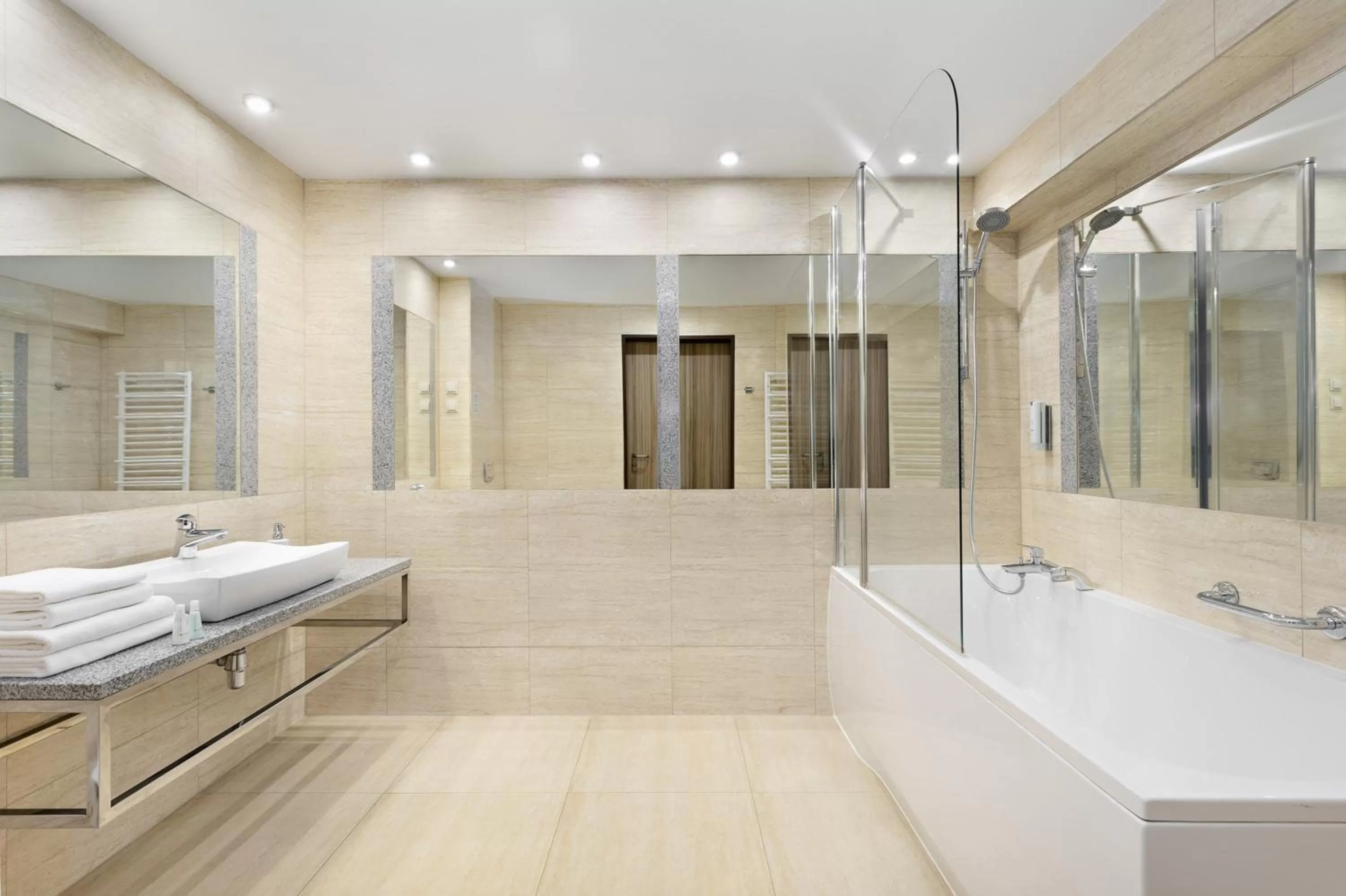 Bathroom in Hotel Moderno Poznań