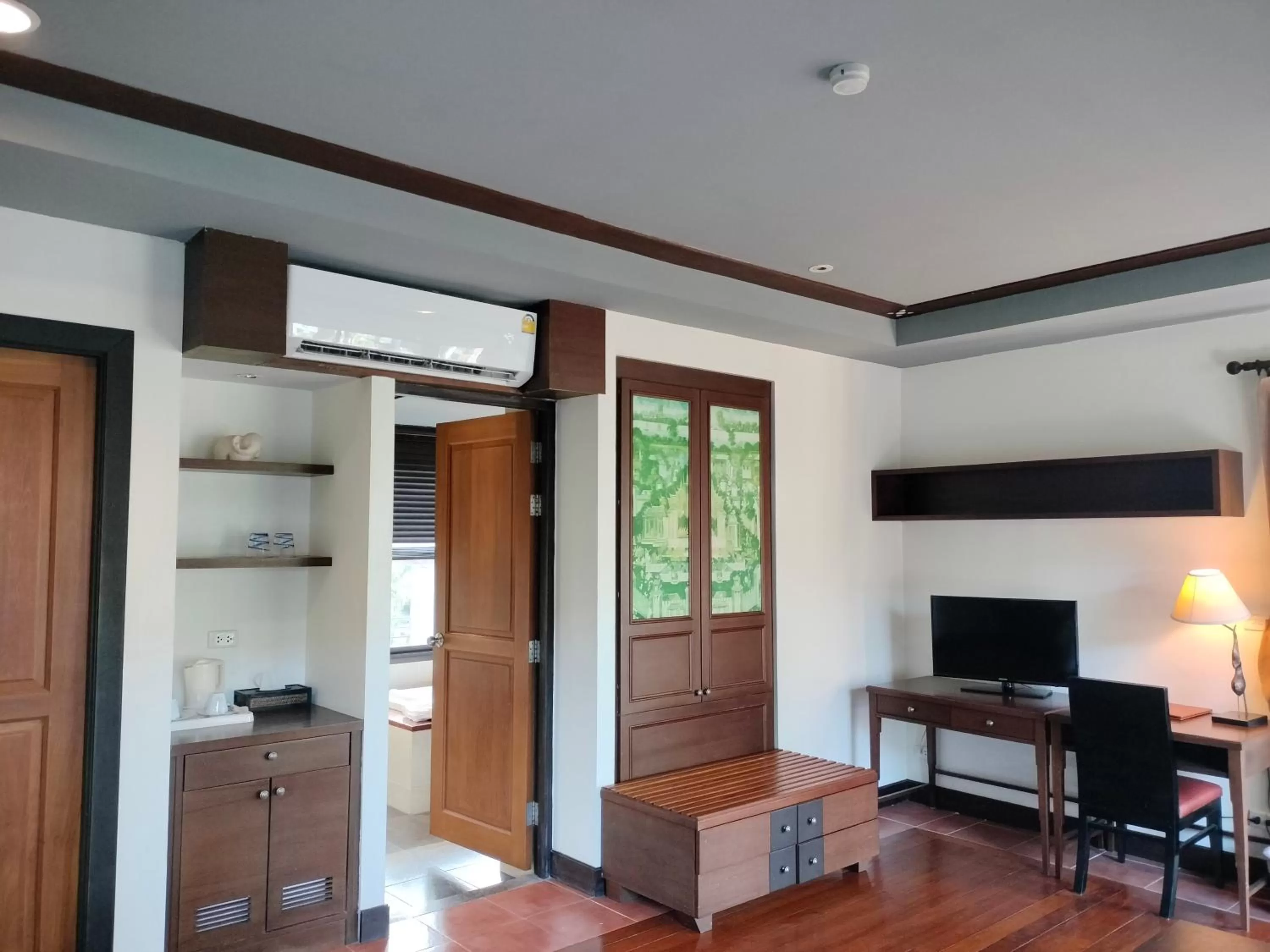 Coffee/tea facilities in Chang Buri Resort & Koh Chang Hillside