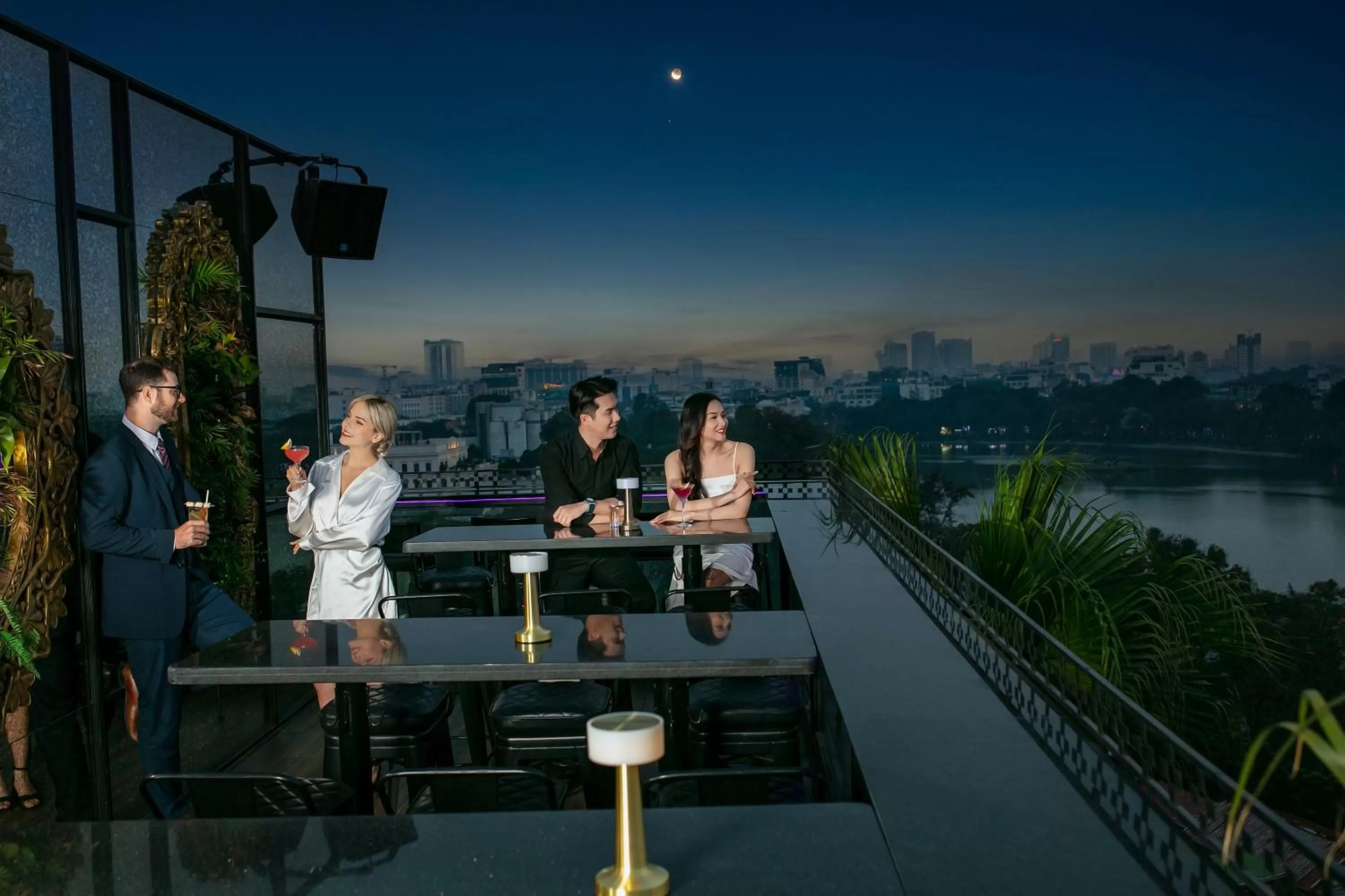 Night in La Sinfonía Majesty Hotel and Spa