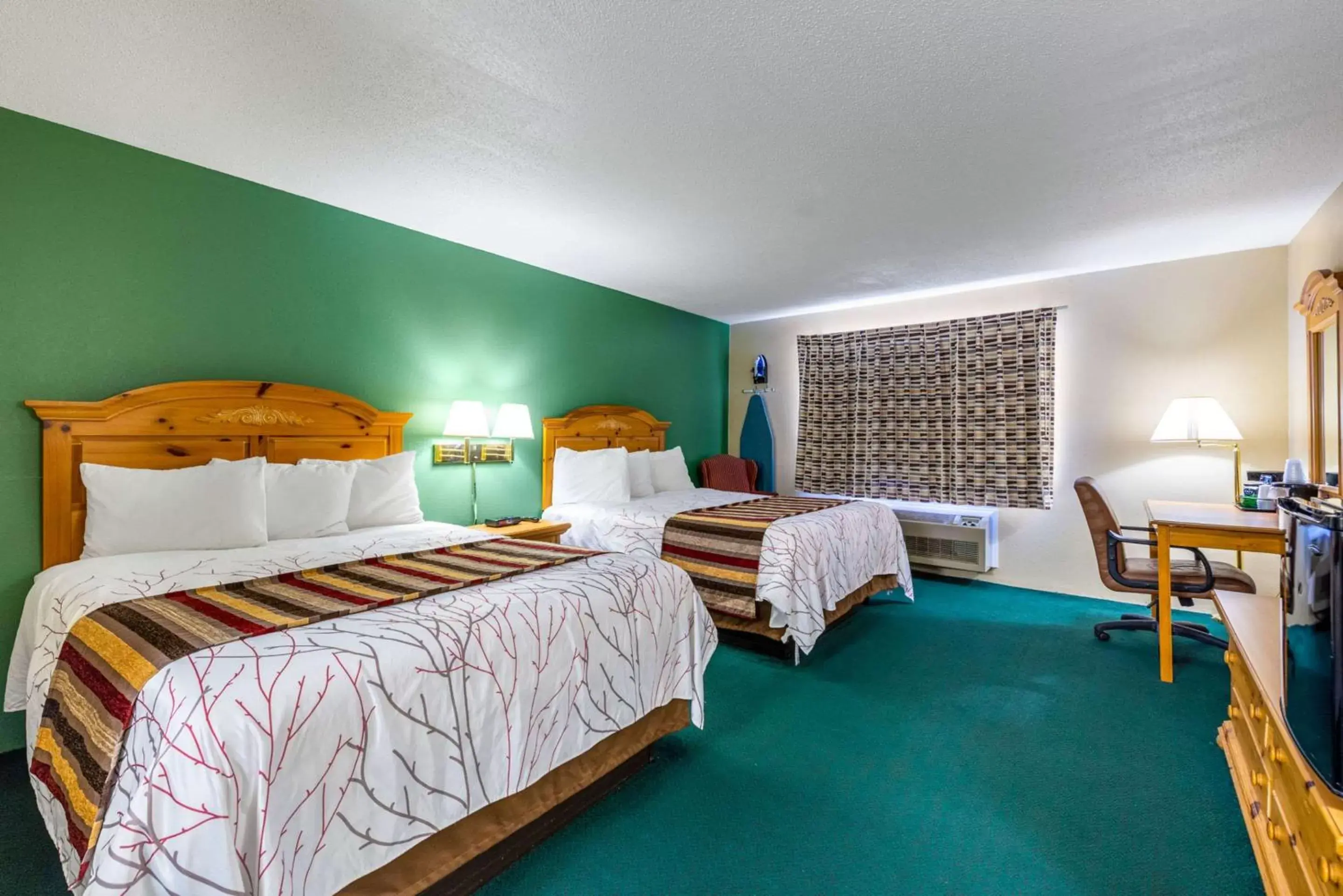 Queen Room with Two Queen Beds - Non-Smoking in Rodeway Inn Queen Room with Two Queen Beds - Non-Smoking in Rodeway Inn