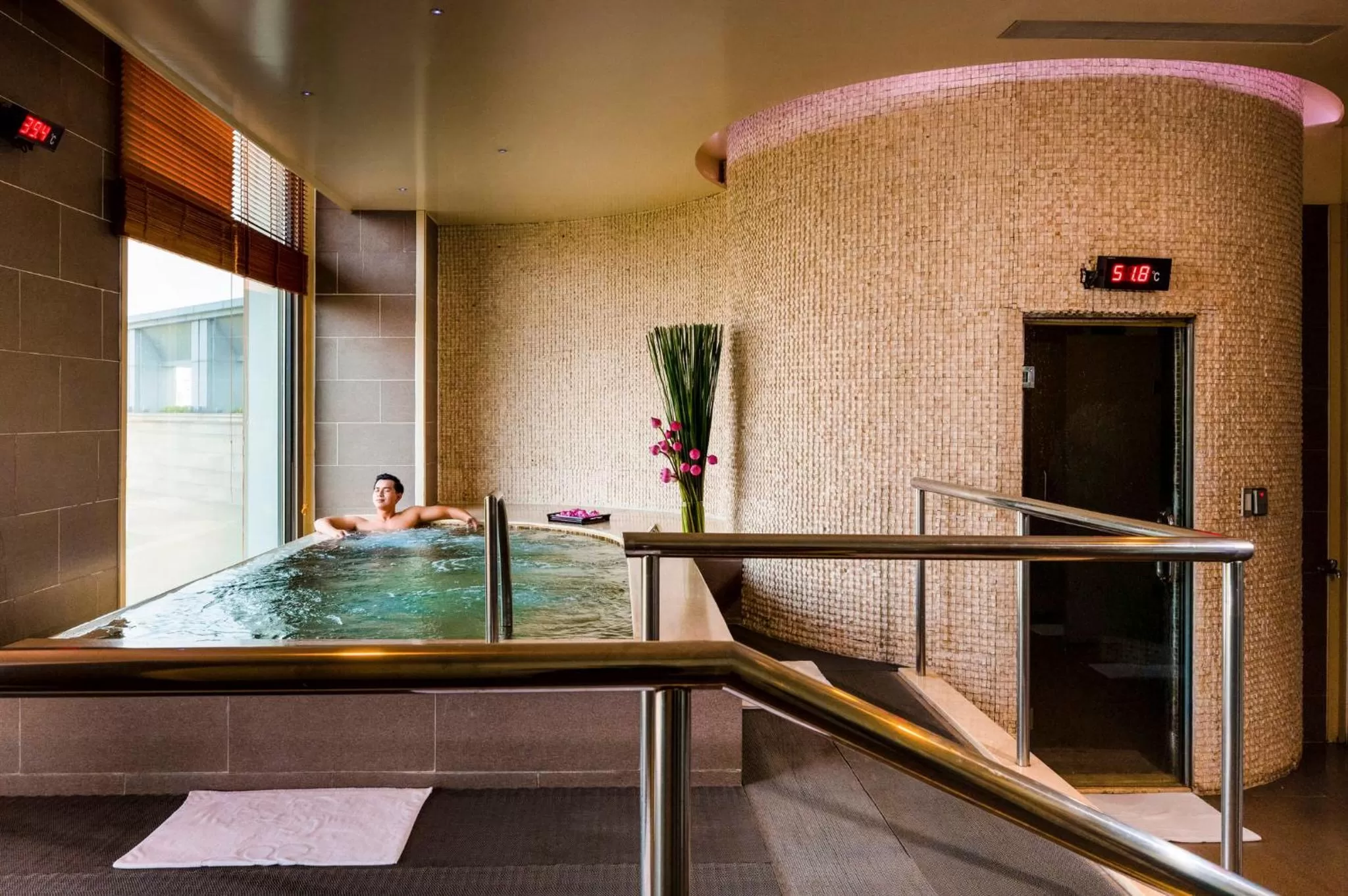 Spa and wellness centre/facilities in Hotel Nikko Saigon