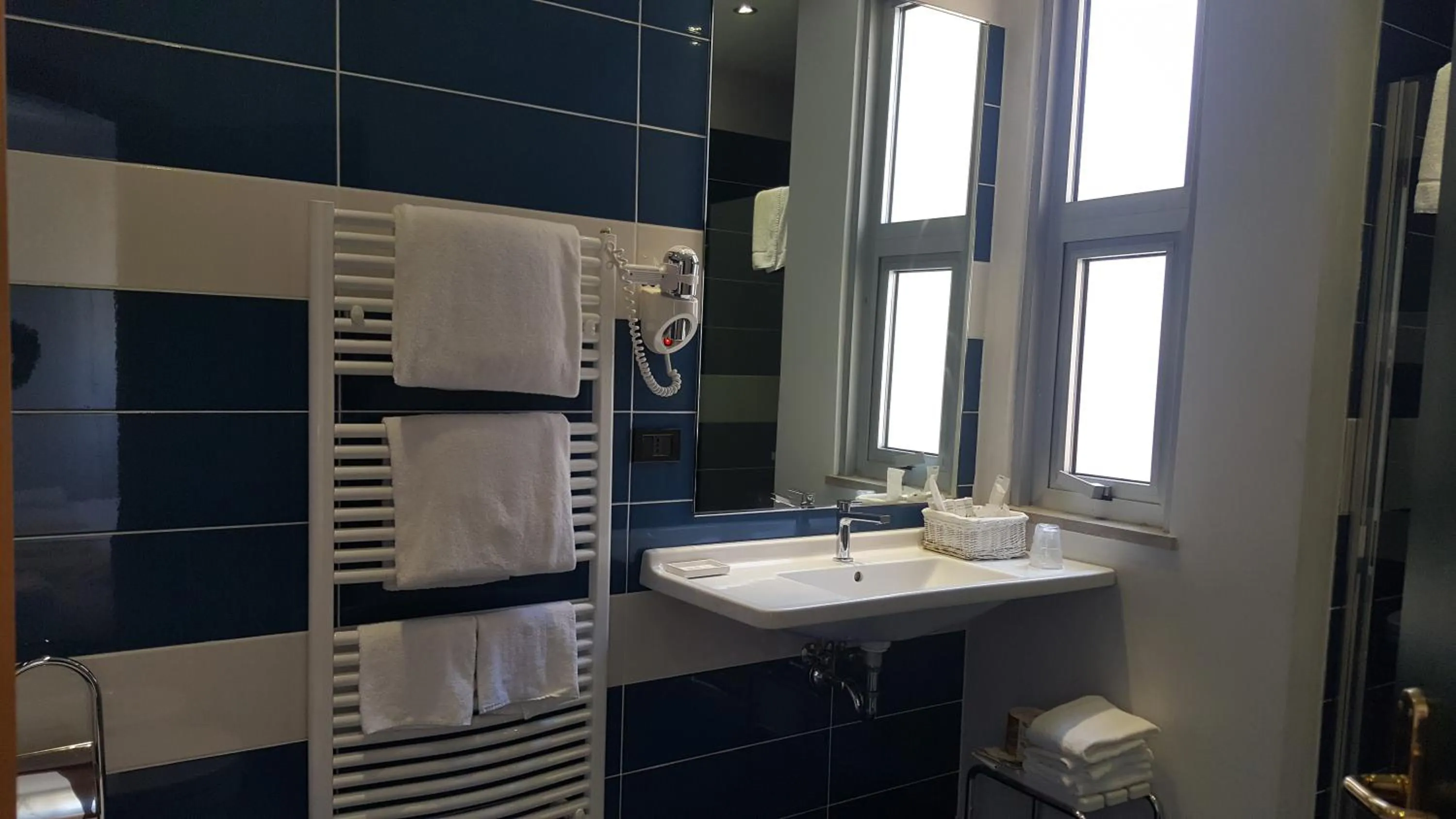 Shower in Hotel Cristallo