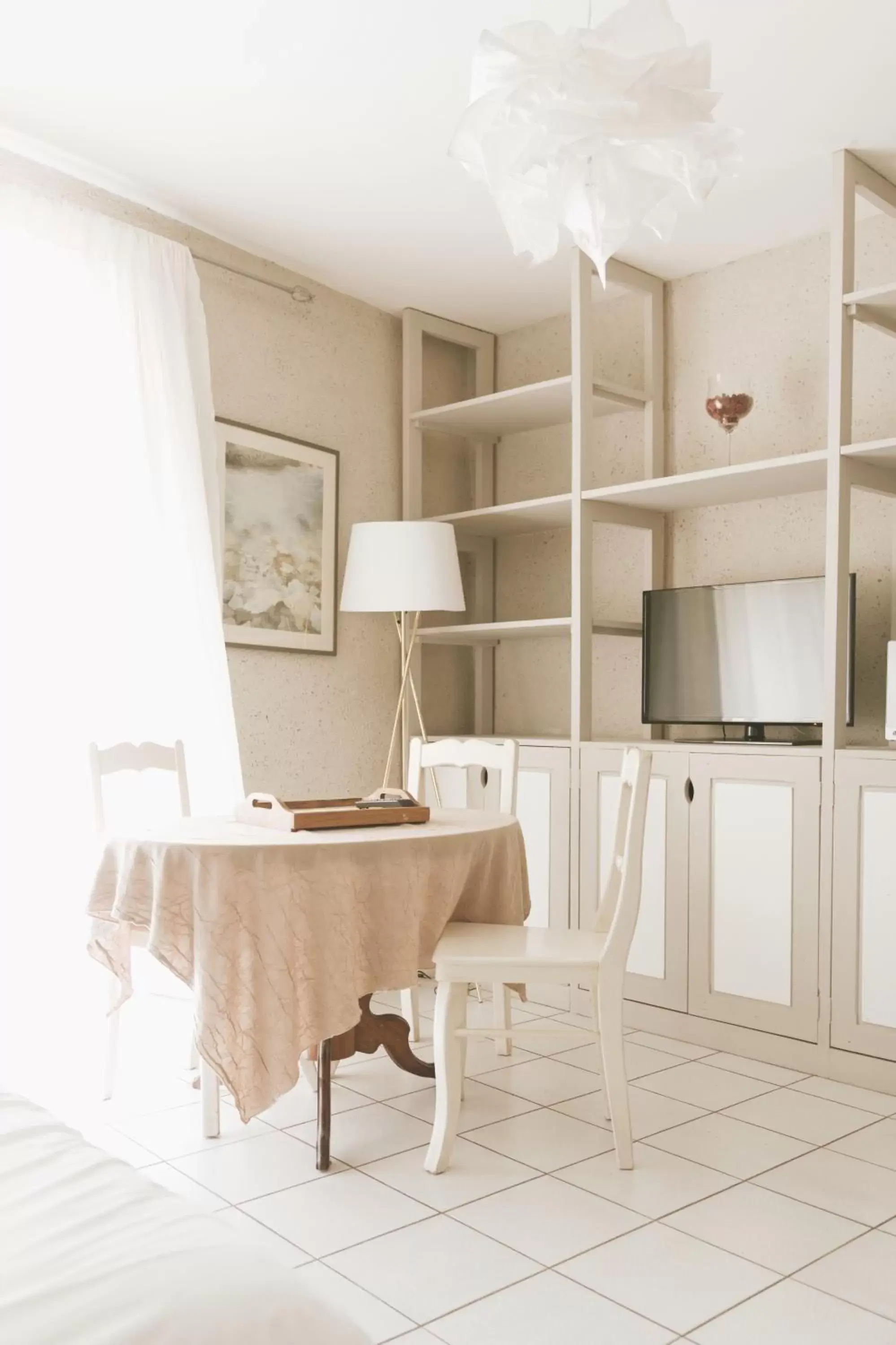 Standard Triple Studio in Hôtel la Fête en Provence Standard Triple Studio in Hôtel la Fête en Provence