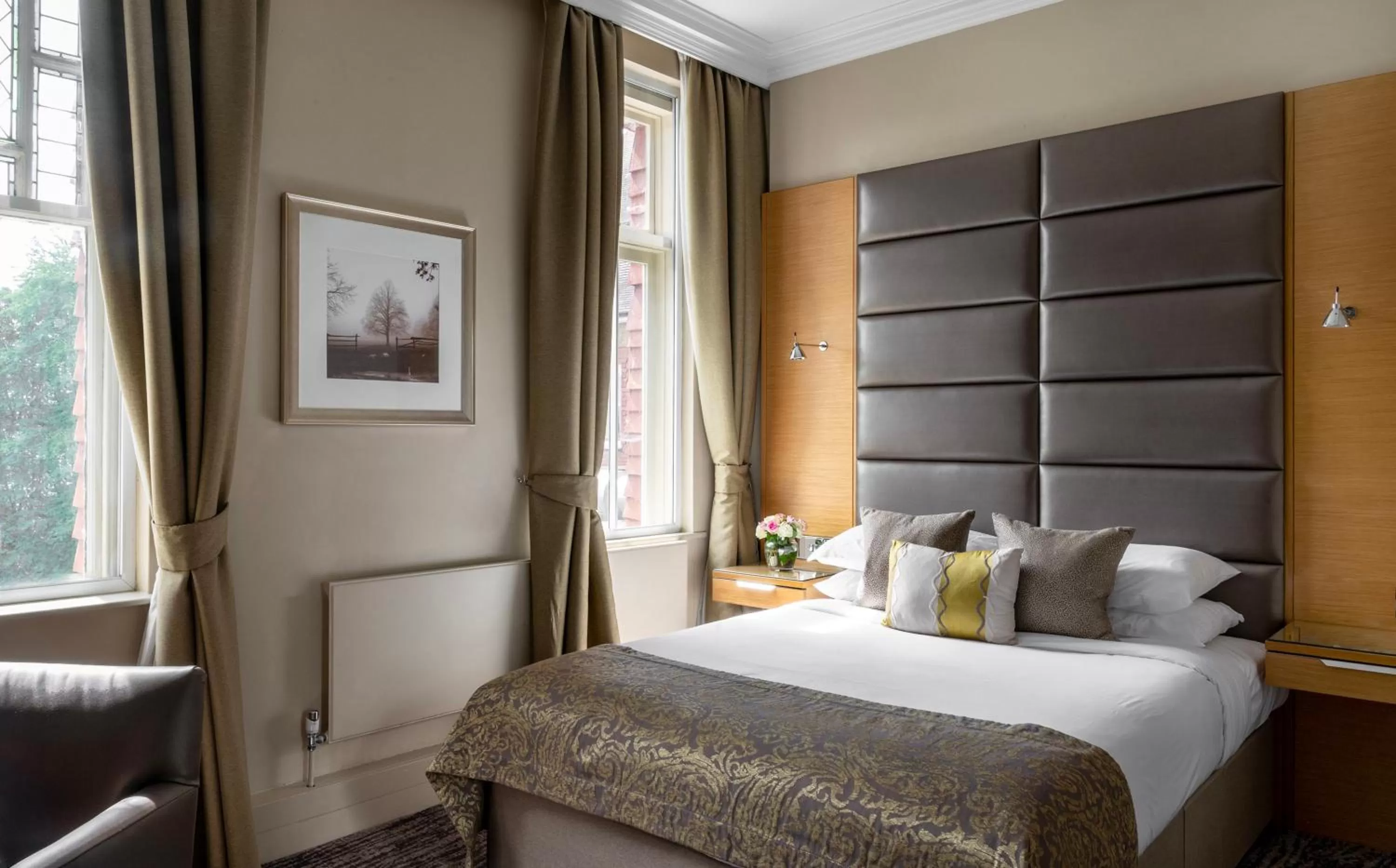 Classic Double Room in Woodlands Park Hotel