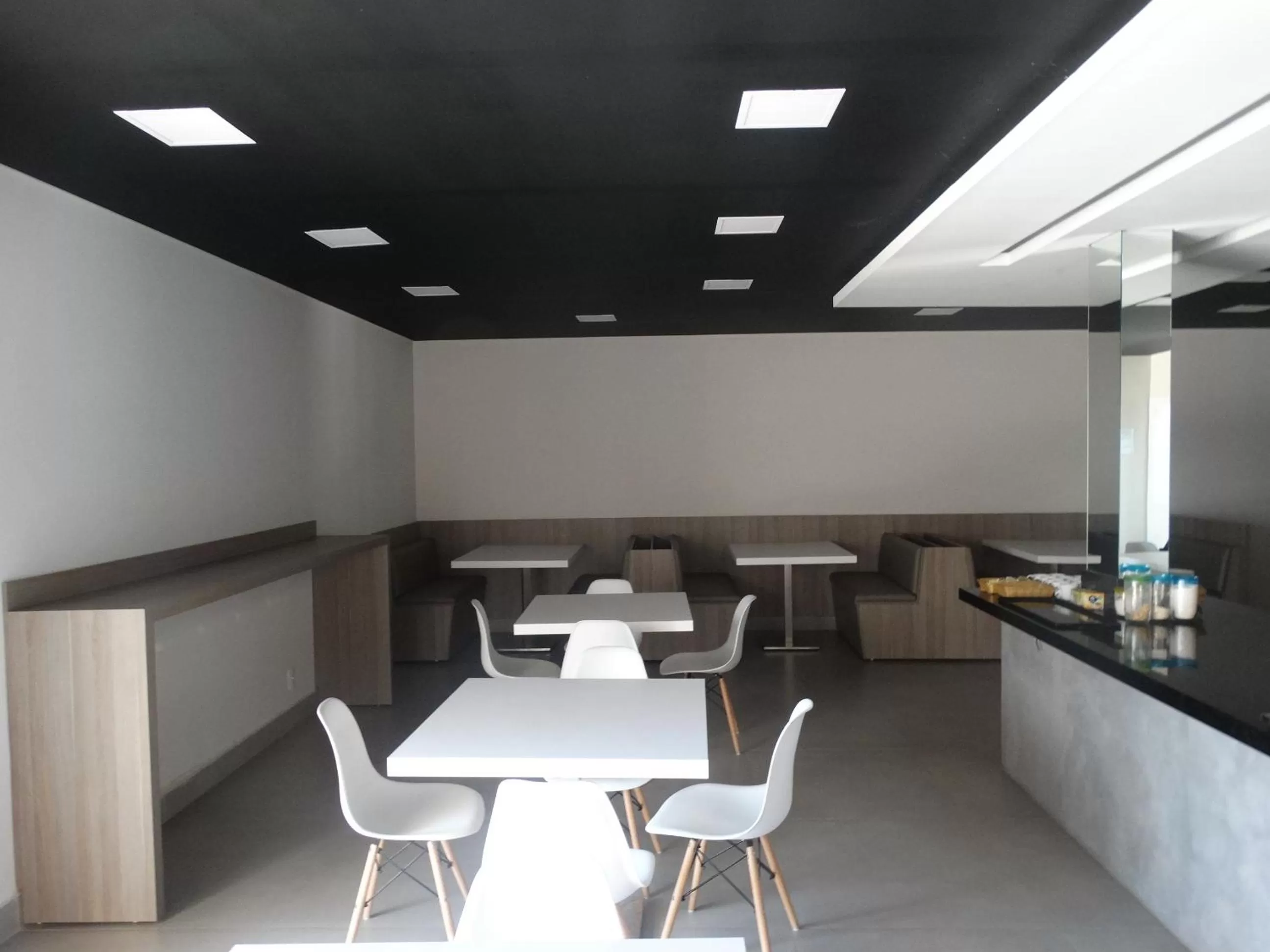 Property building, Restaurant/Places to Eat in Cynn Hotels