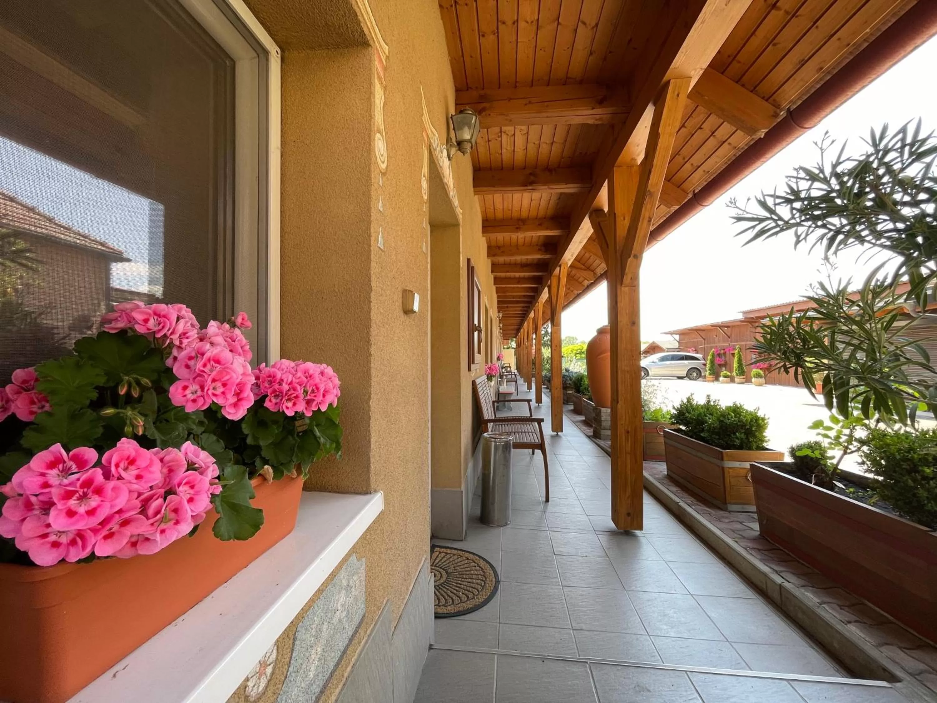 Balcony/Terrace in Vadvirág Vendéglő és Panzió